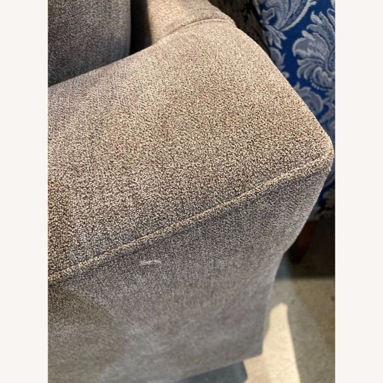 Minhas 2-Piece Sectional Brown - image-9