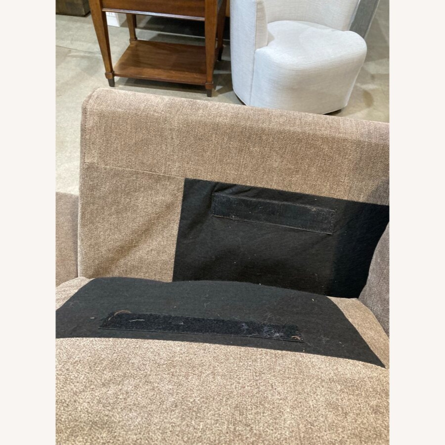 Minhas 2-Piece Sectional Brown - image-11