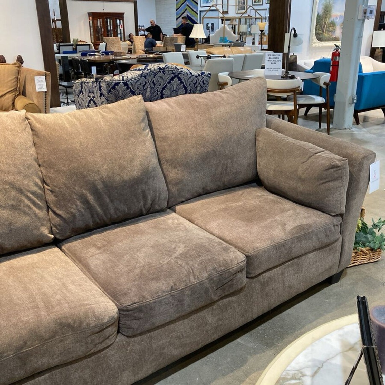 Minhas 2-Piece Sectional Brown - image-7