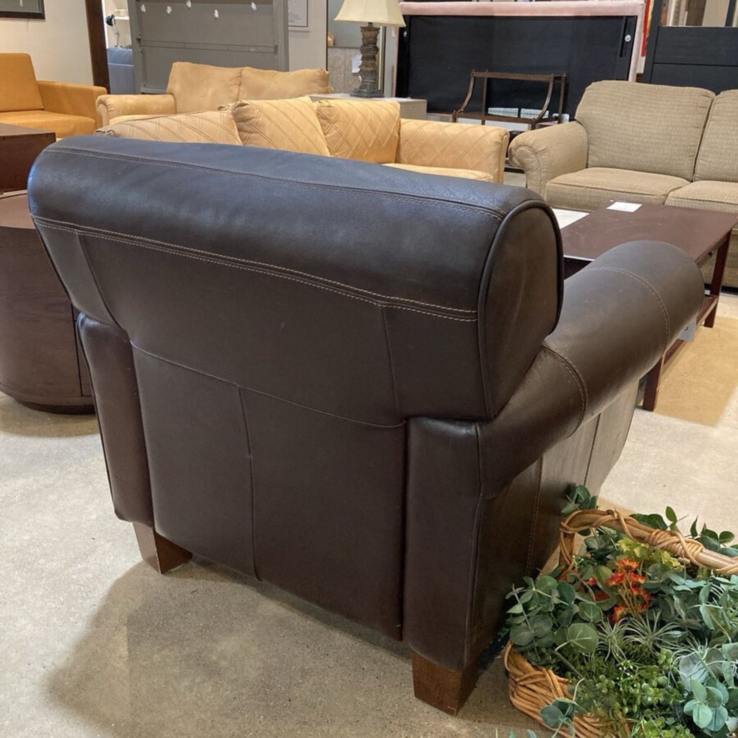 Divani Chateau D'ax Leather Roll-Arm Chair - image-6