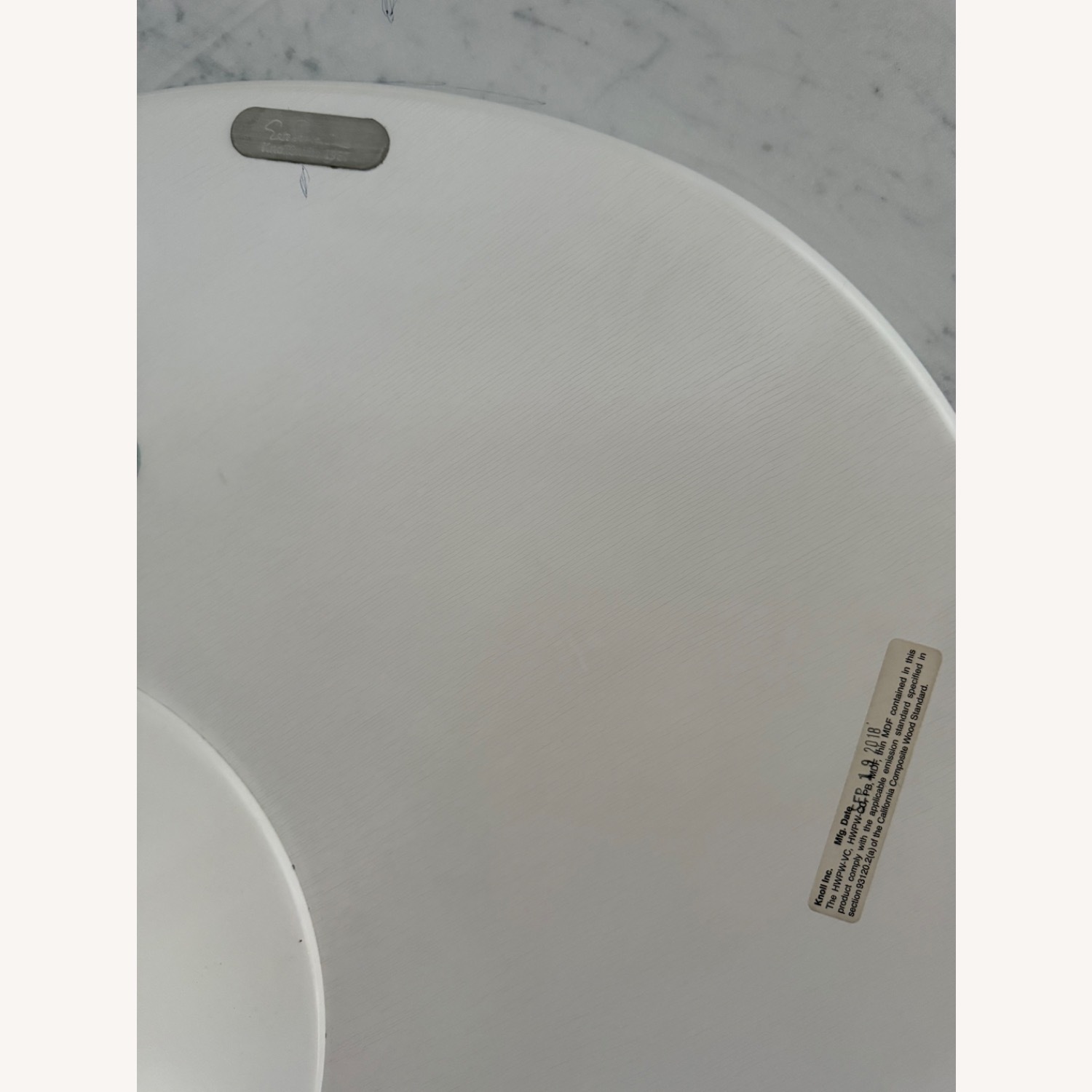 Saarinen Carrara Oval Dining Table 84” - image-4