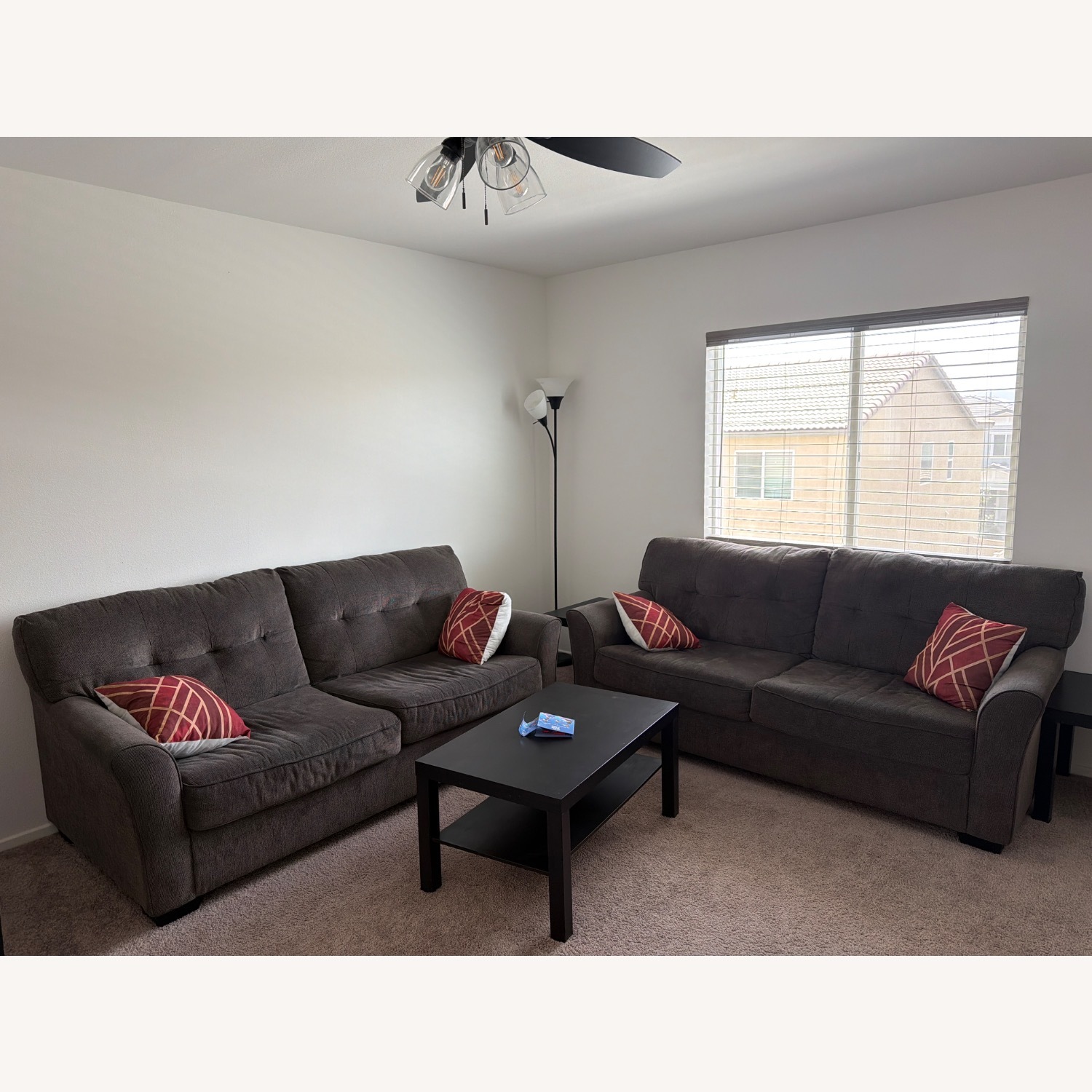 2 Set Sofa - image-2