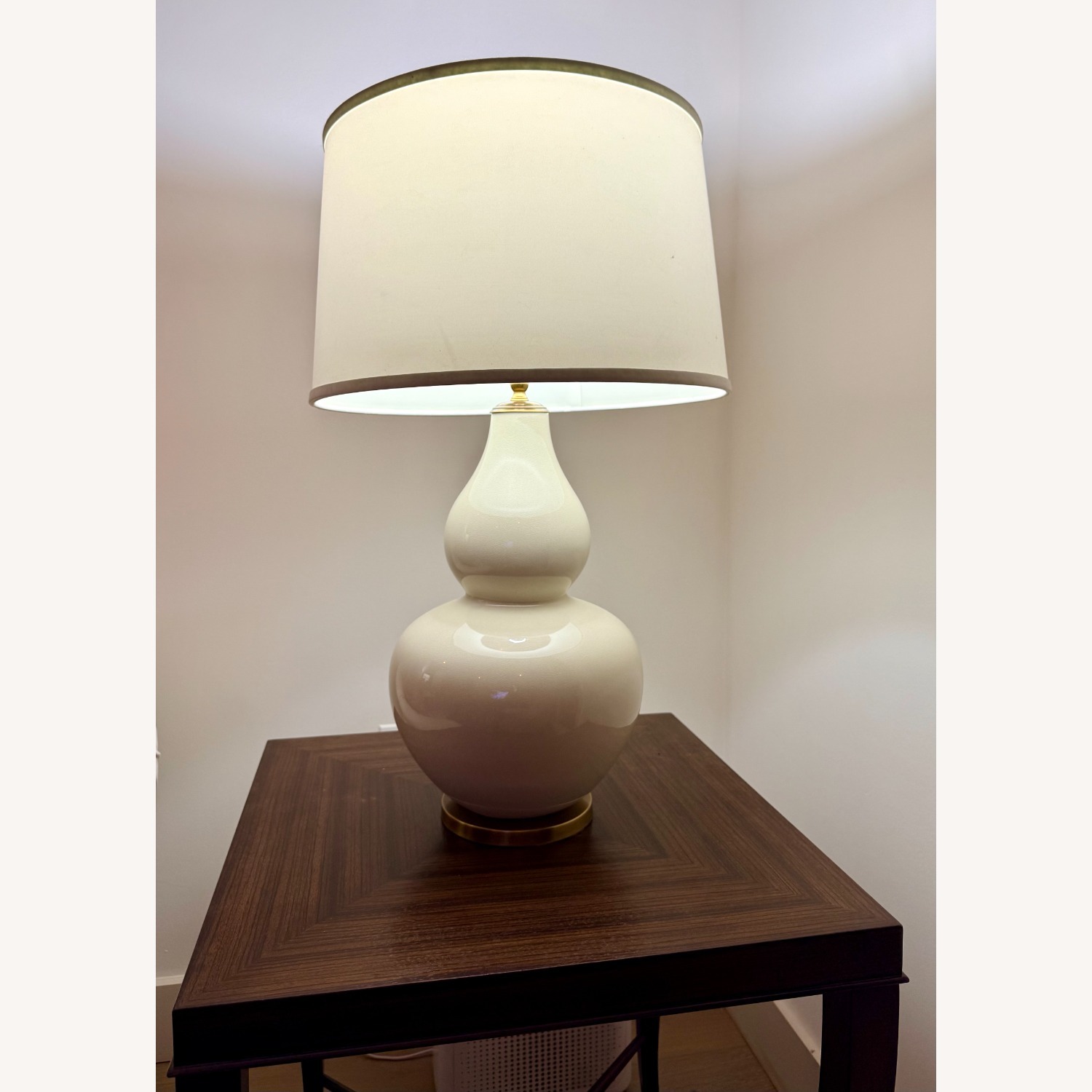 Pair of Ethan Allen White Ceramic Table Lamps - image-5