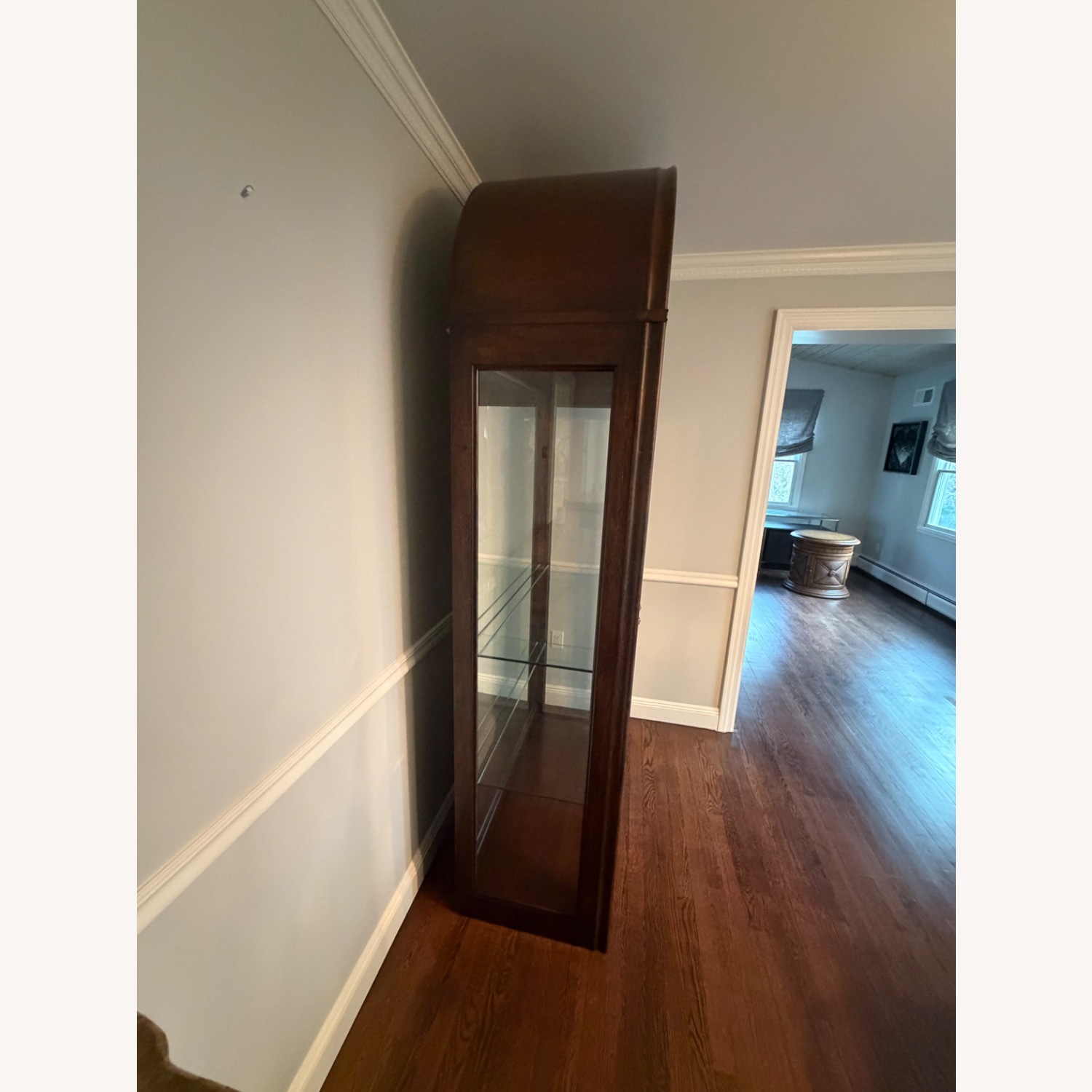 Thomasville Curio Cabinet/Etagere - image-3