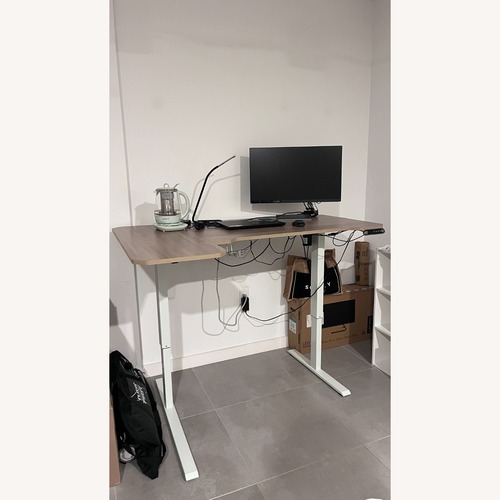 Used Wayfair L Shape Electric Standing Desk for sale on AptDeco