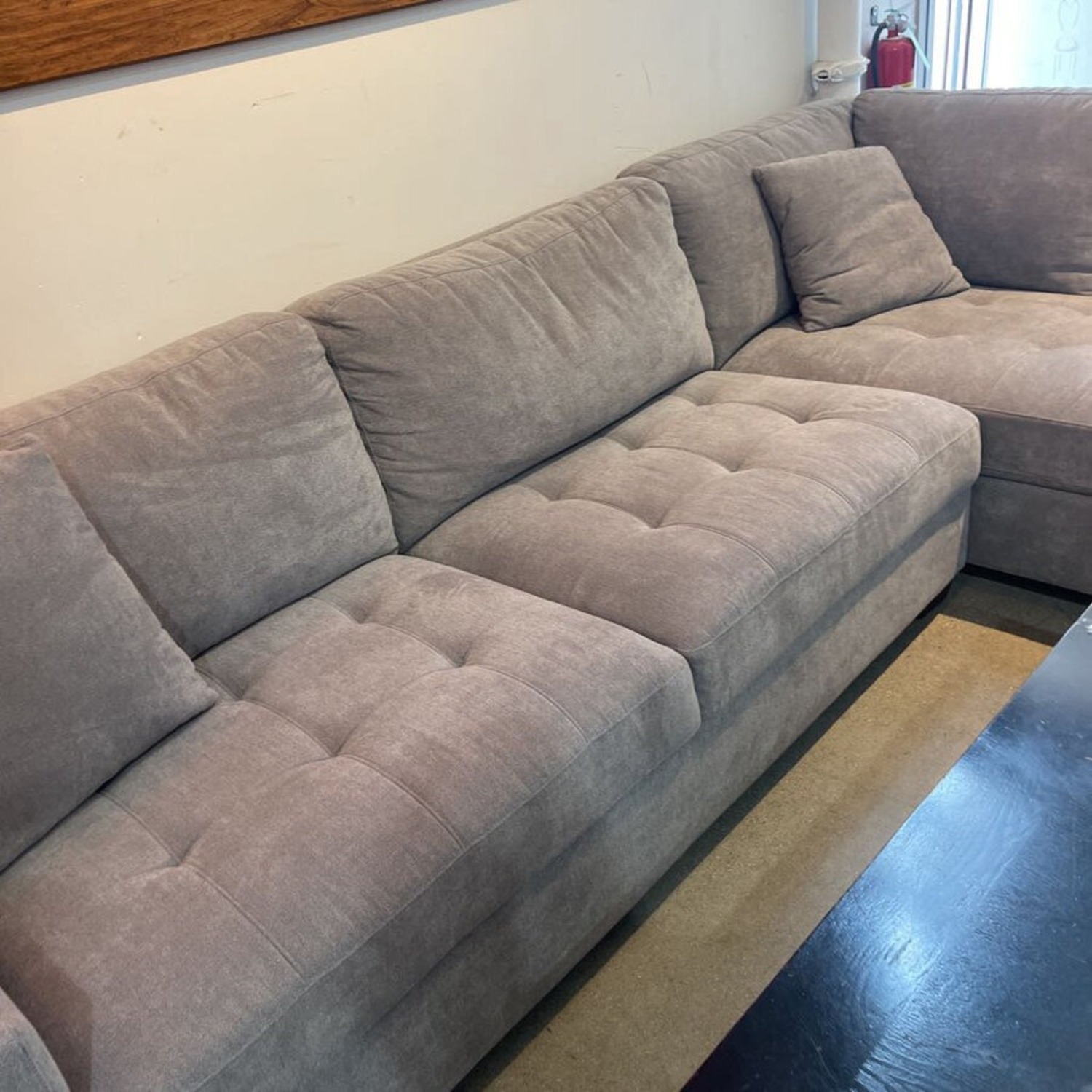 2pc Tufted W Chaise & Storage Grey Sectional - image-2