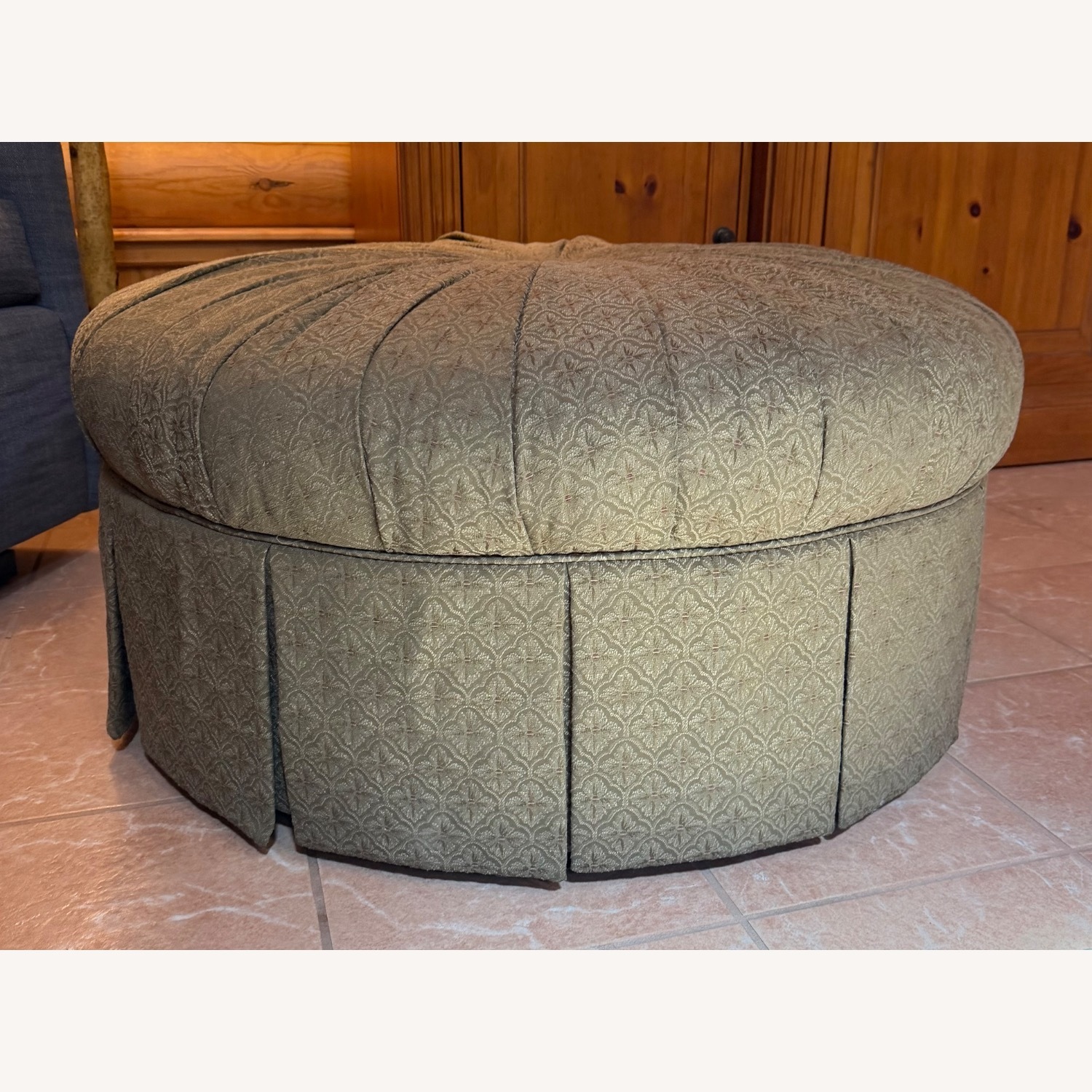 Thomasville Furniture Industries Green Ottoman - image-2