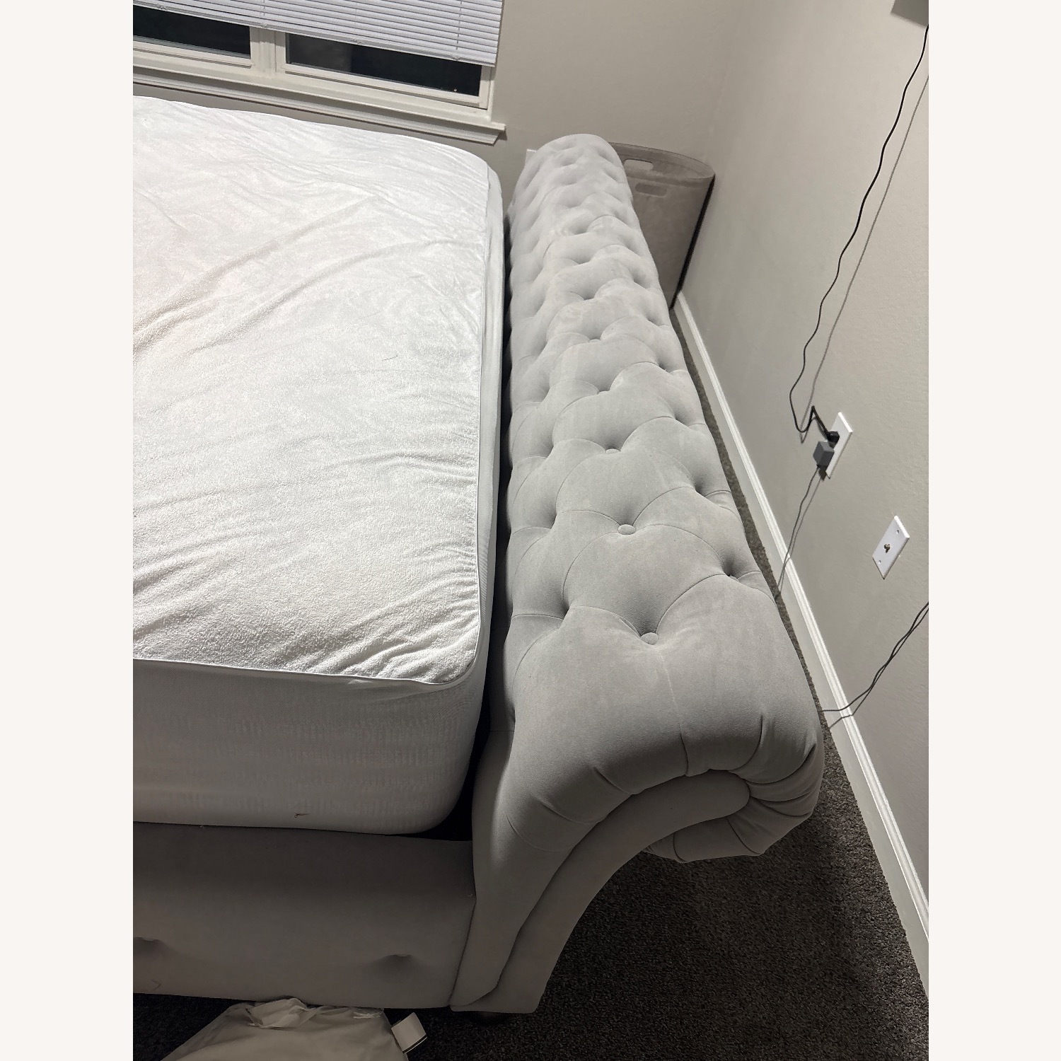 Hollywood King Size Bed - image-2