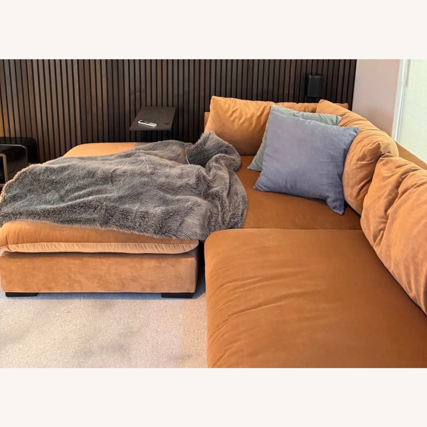 CB2 Deseo Sectional - image-4