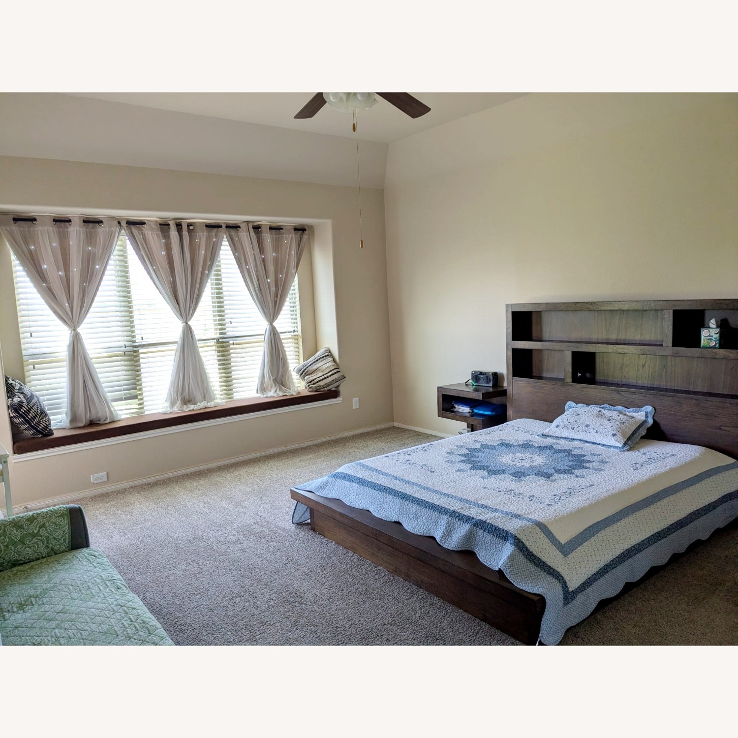 Light Gray Wood Queen Bed - image-2