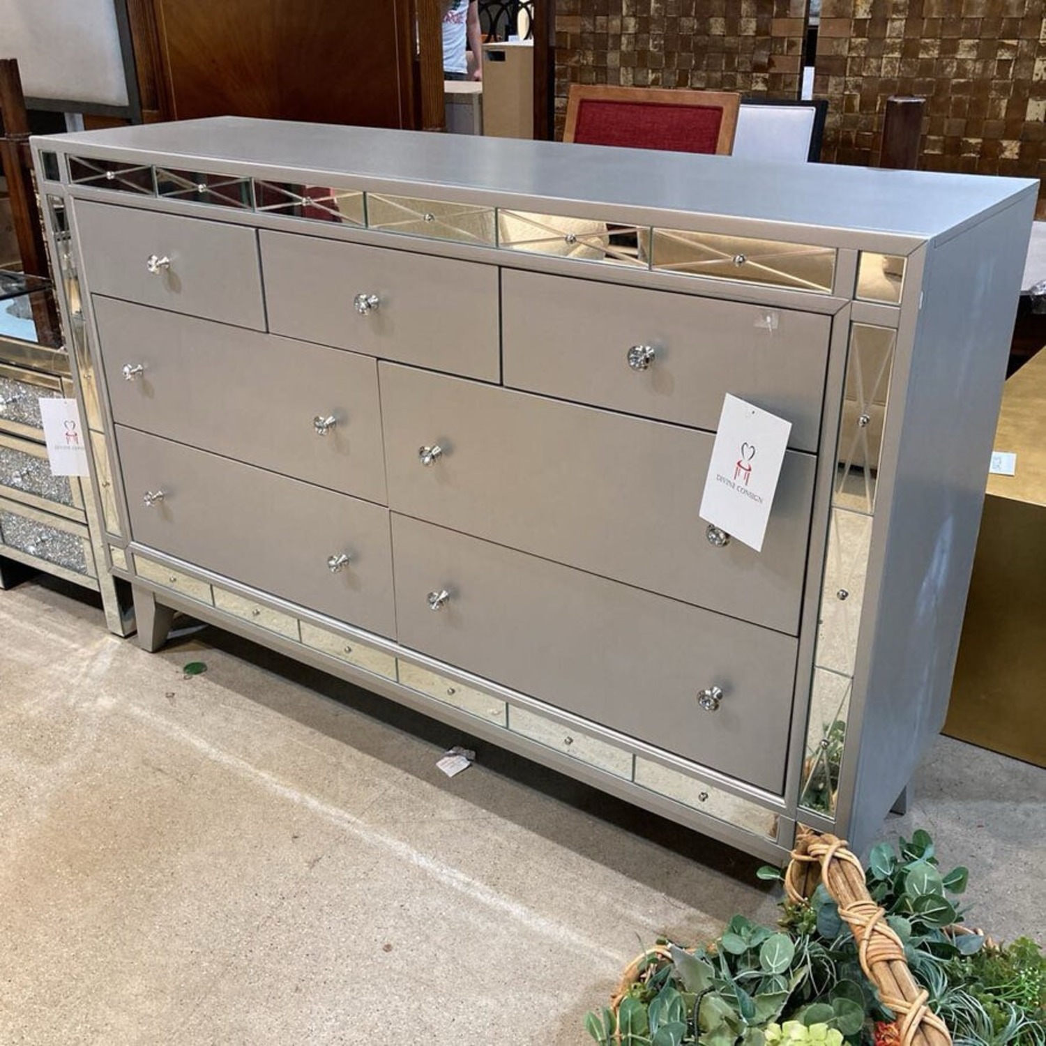 Coaster Leighton Metallic Mercury 7-Drawer Dresser - image-2