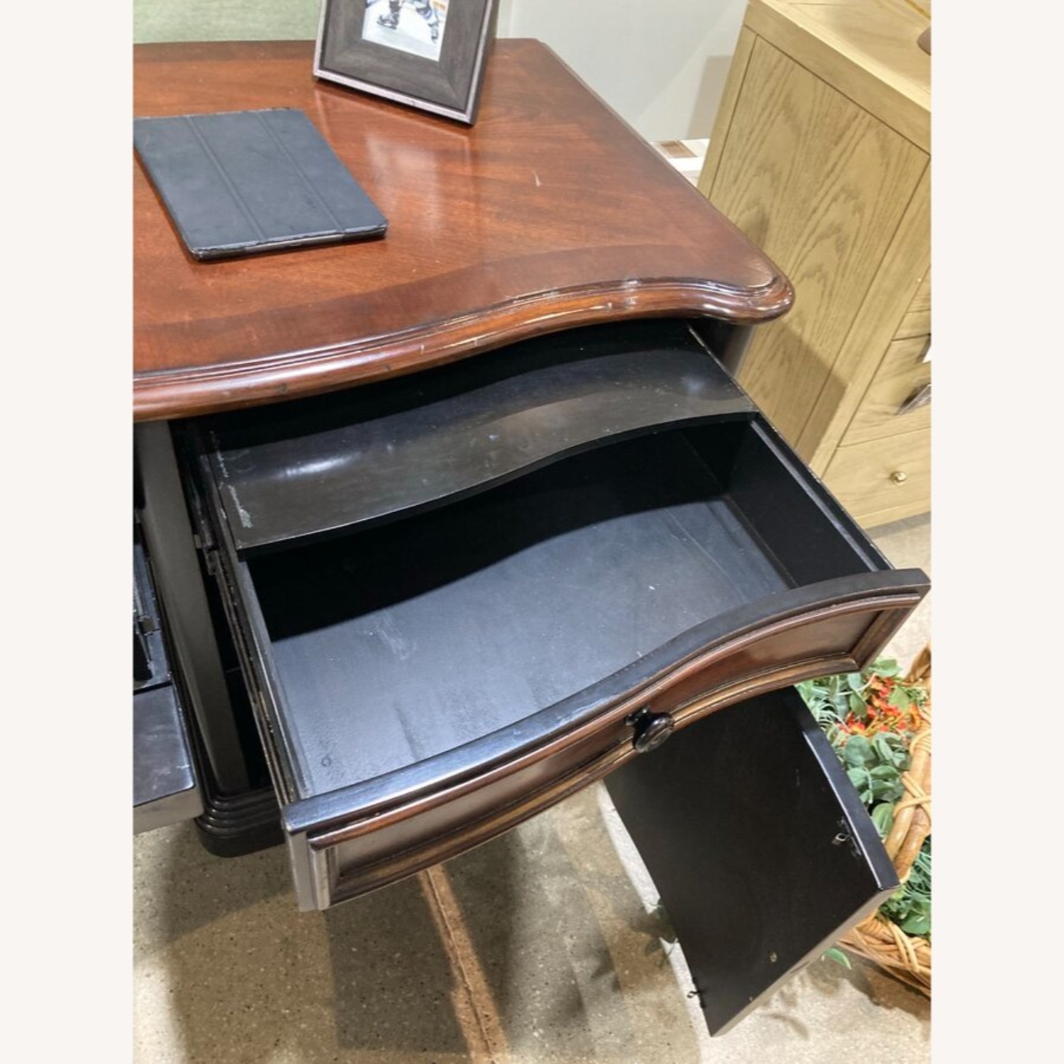 Hooker Furniture Executive Two-Door Desk - image-10