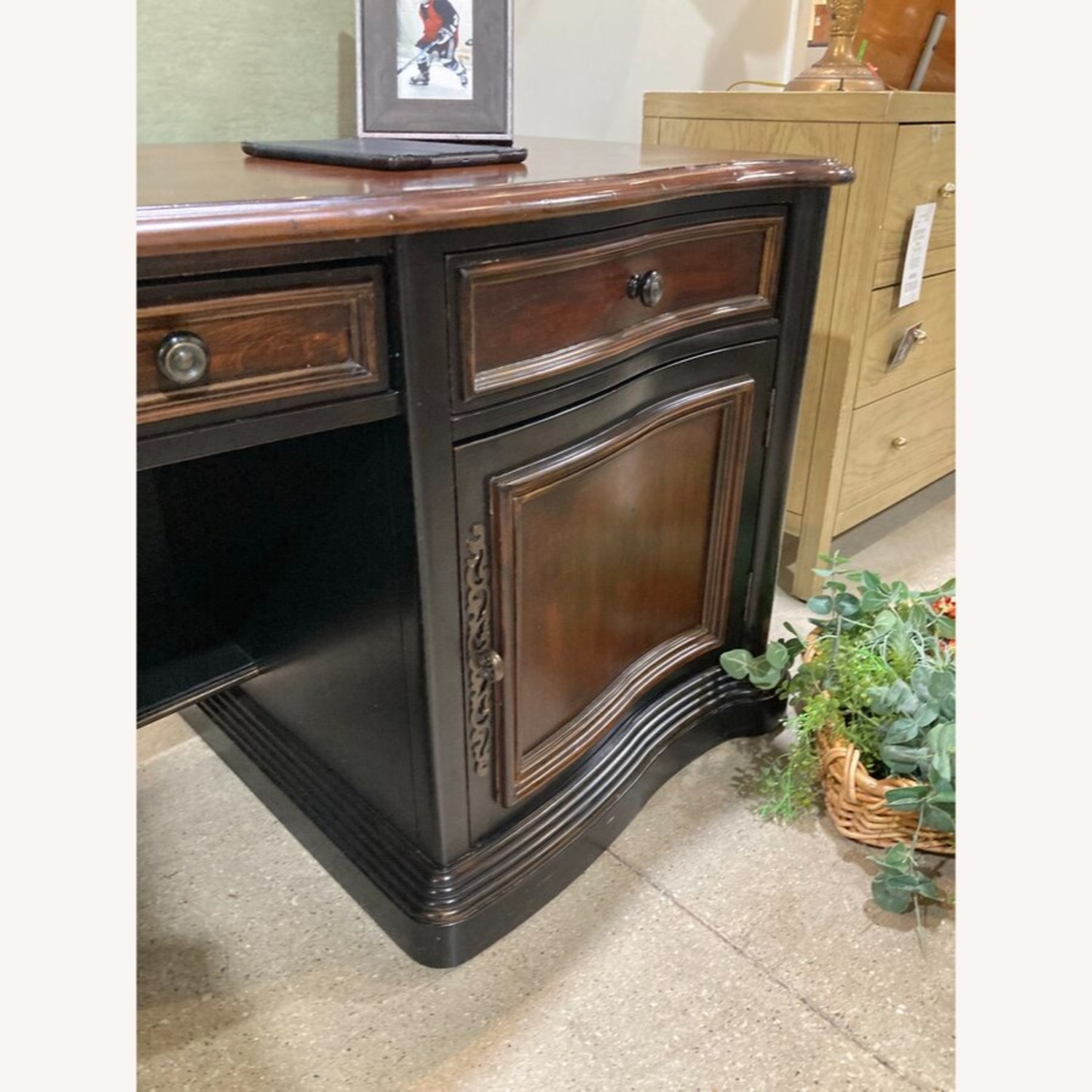 Hooker Furniture Executive Two-Door Desk - image-5
