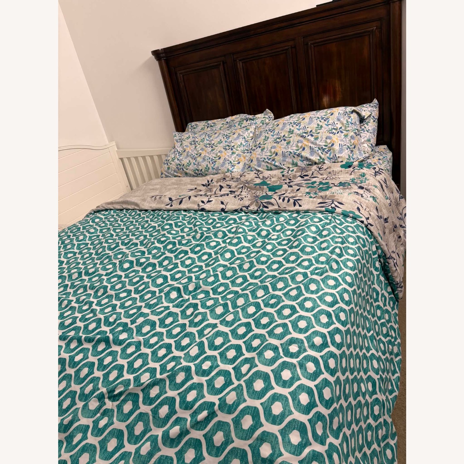 Queen Bed Solid Wood  - image-1