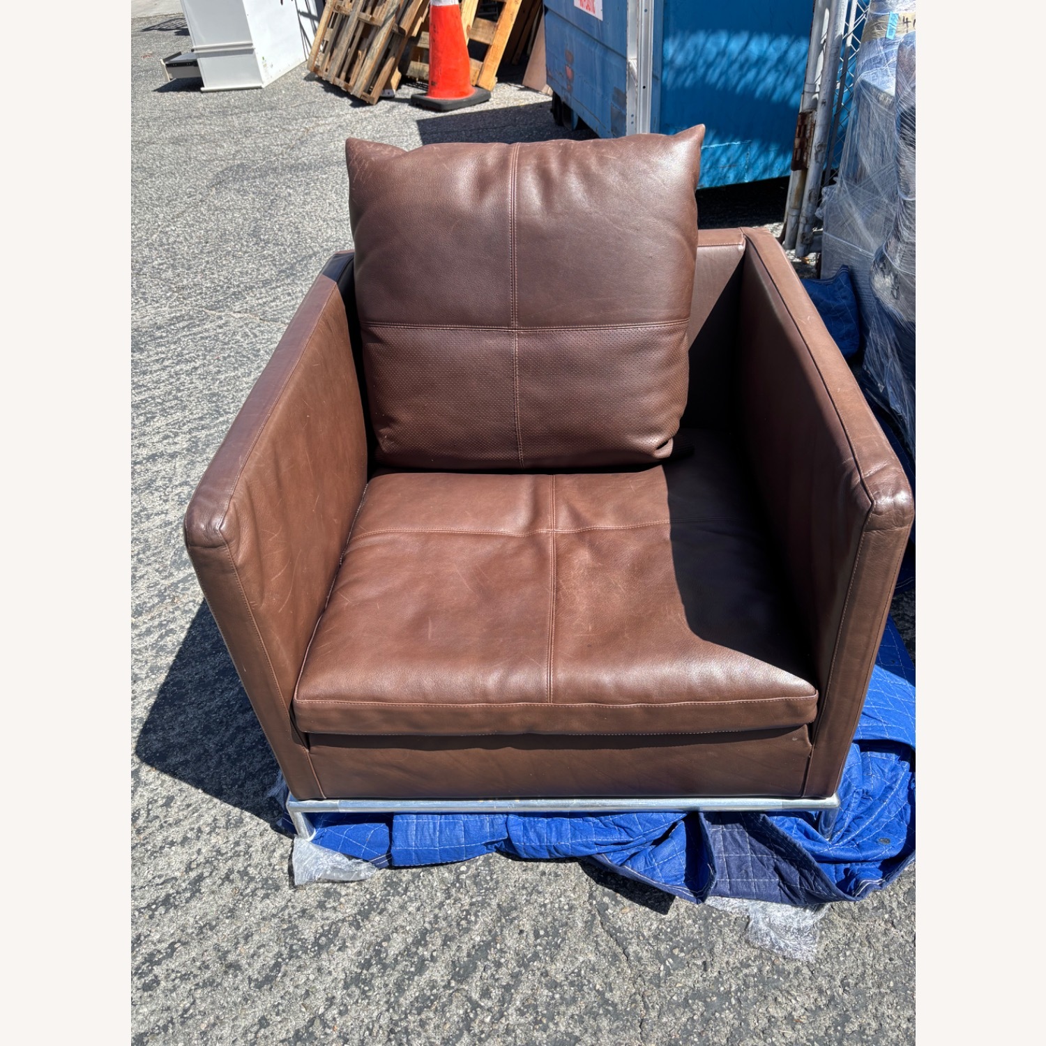 B&B Italia Dark Brown Leather Club Chairs (Pair) - image-8