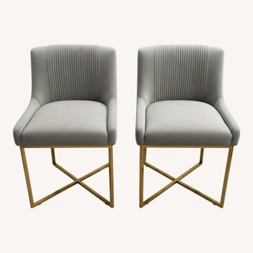 Used Set of 2 Counter Height Bar Stools for sale on AptDeco