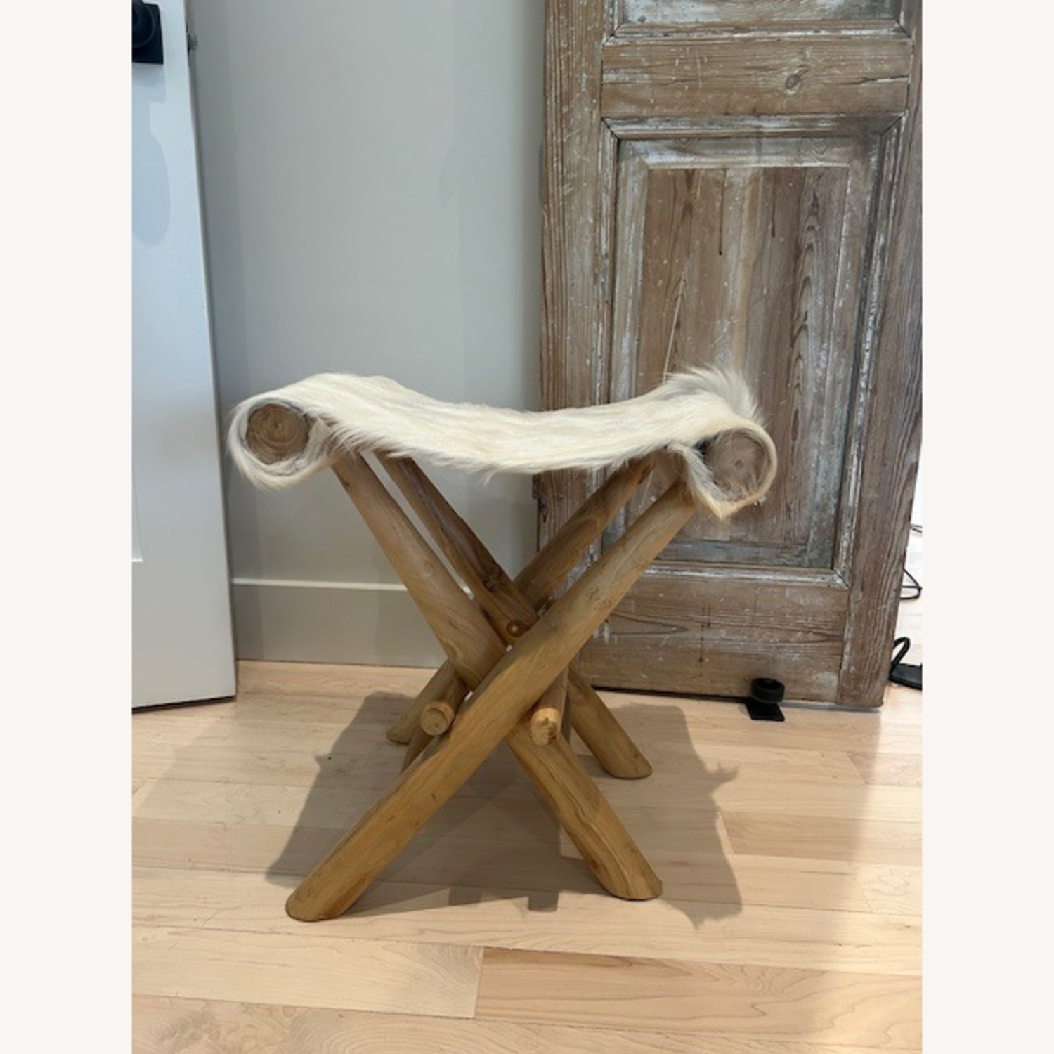 Natural Fur and Hide Bench - image-1