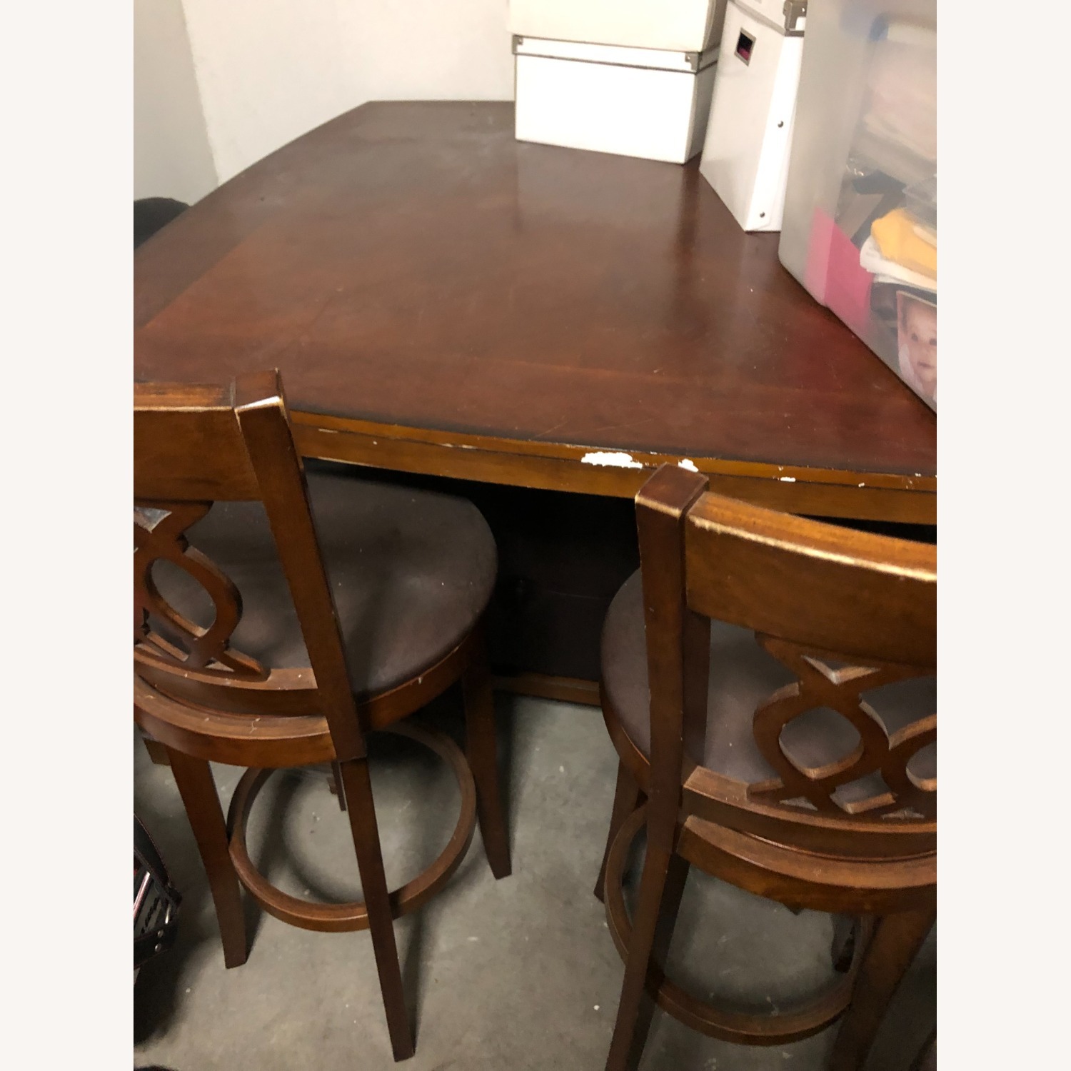 Dinnig Table - image-1