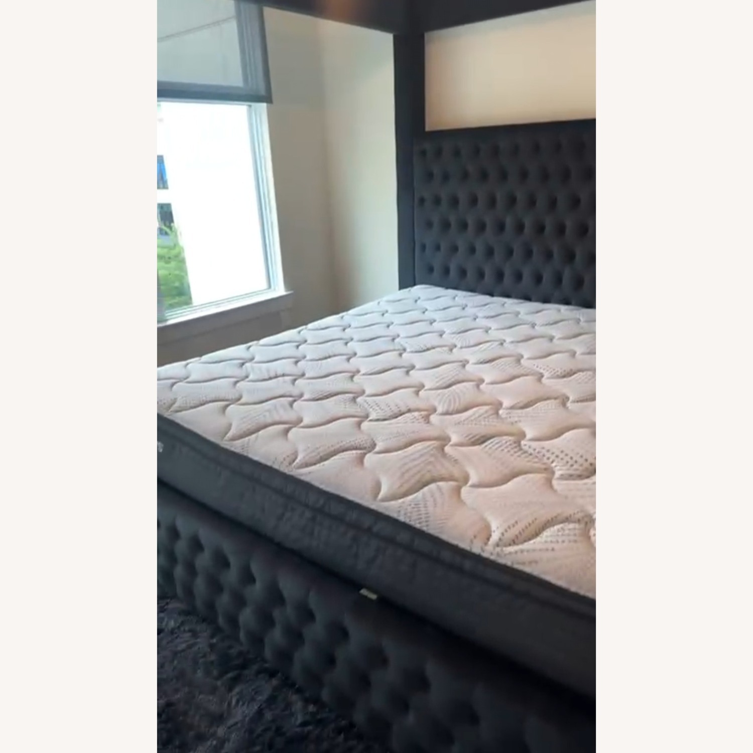Black King Bed - image-3