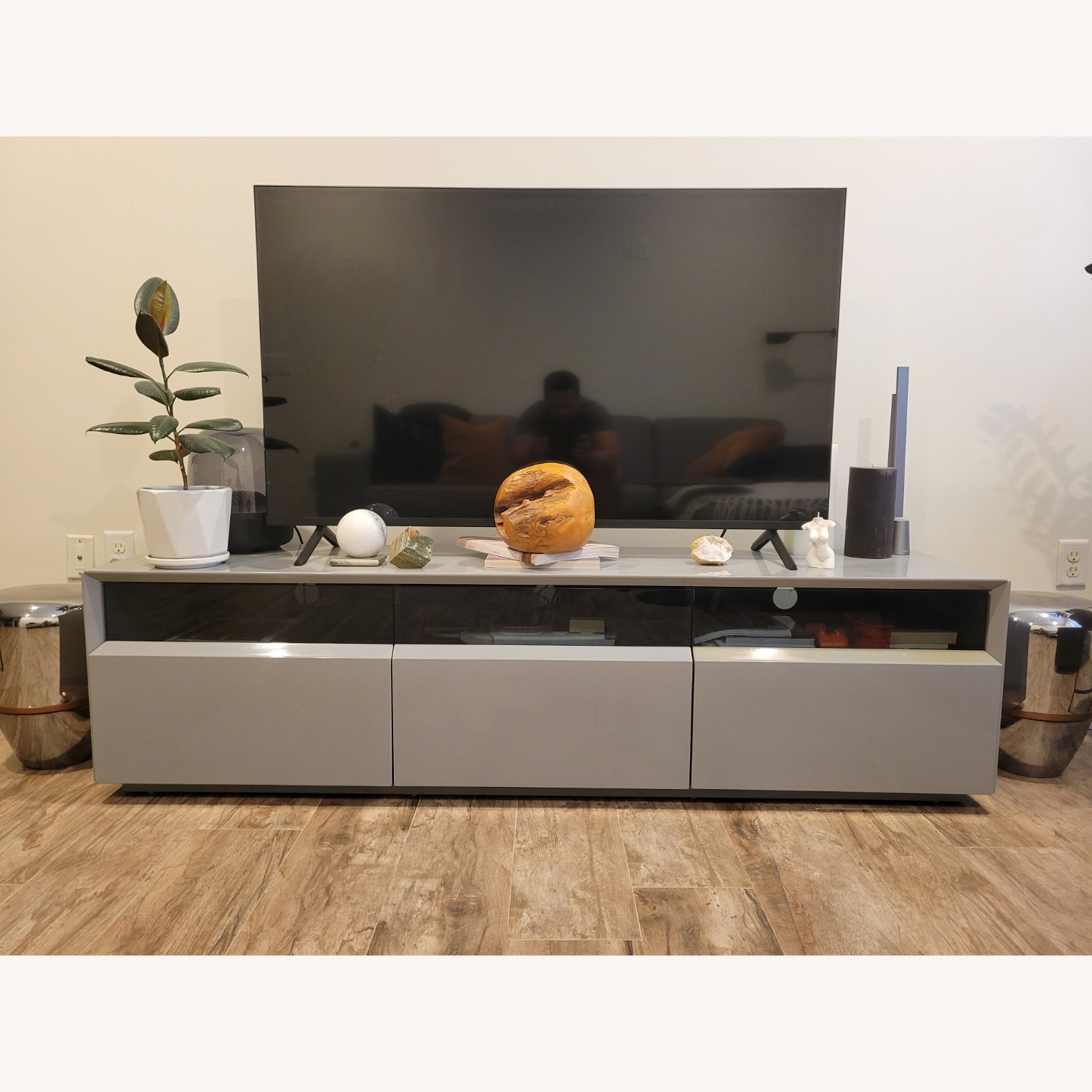 J&M Furniture Light Gray Lacquer Media Storage - image-1