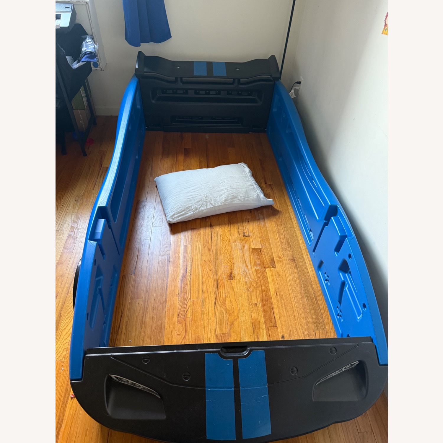 Turbo Race Car Twin Bed Blue - image-2
