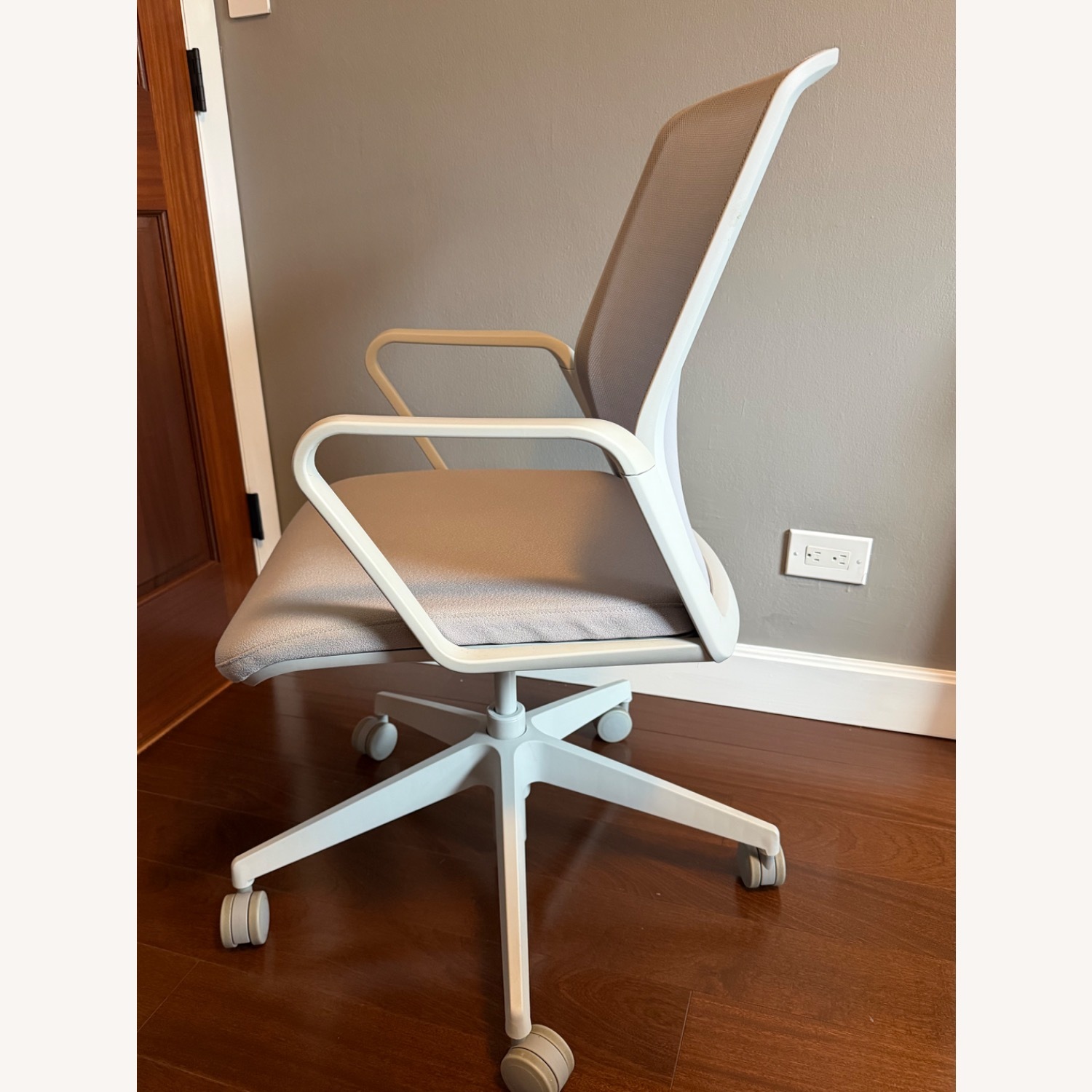 Teknion Light Gray Fabric Office Chair - image-2