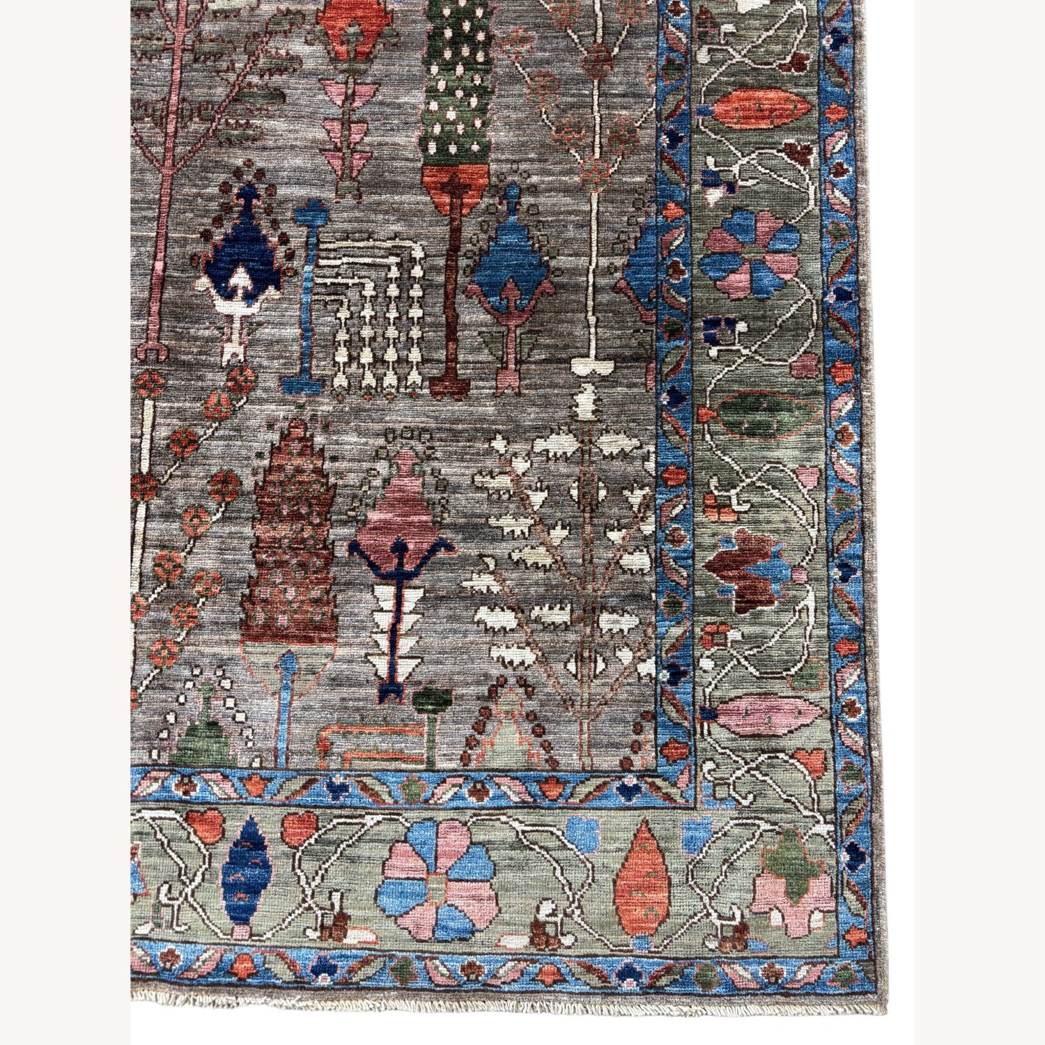 Light Gray Wool Small Rug 5' x 8' - image-4