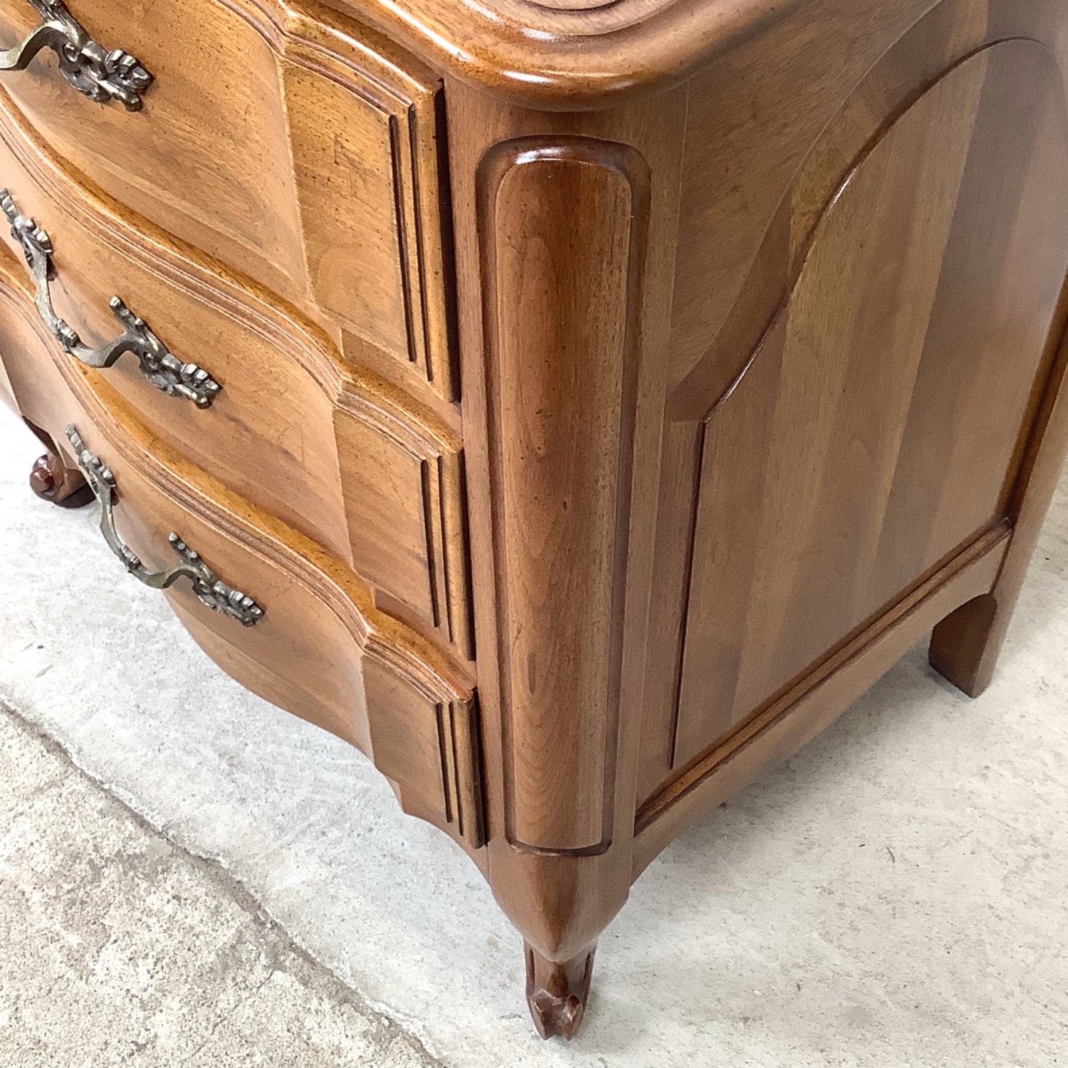 Pair Vintage French Provincial Chests  - image-12