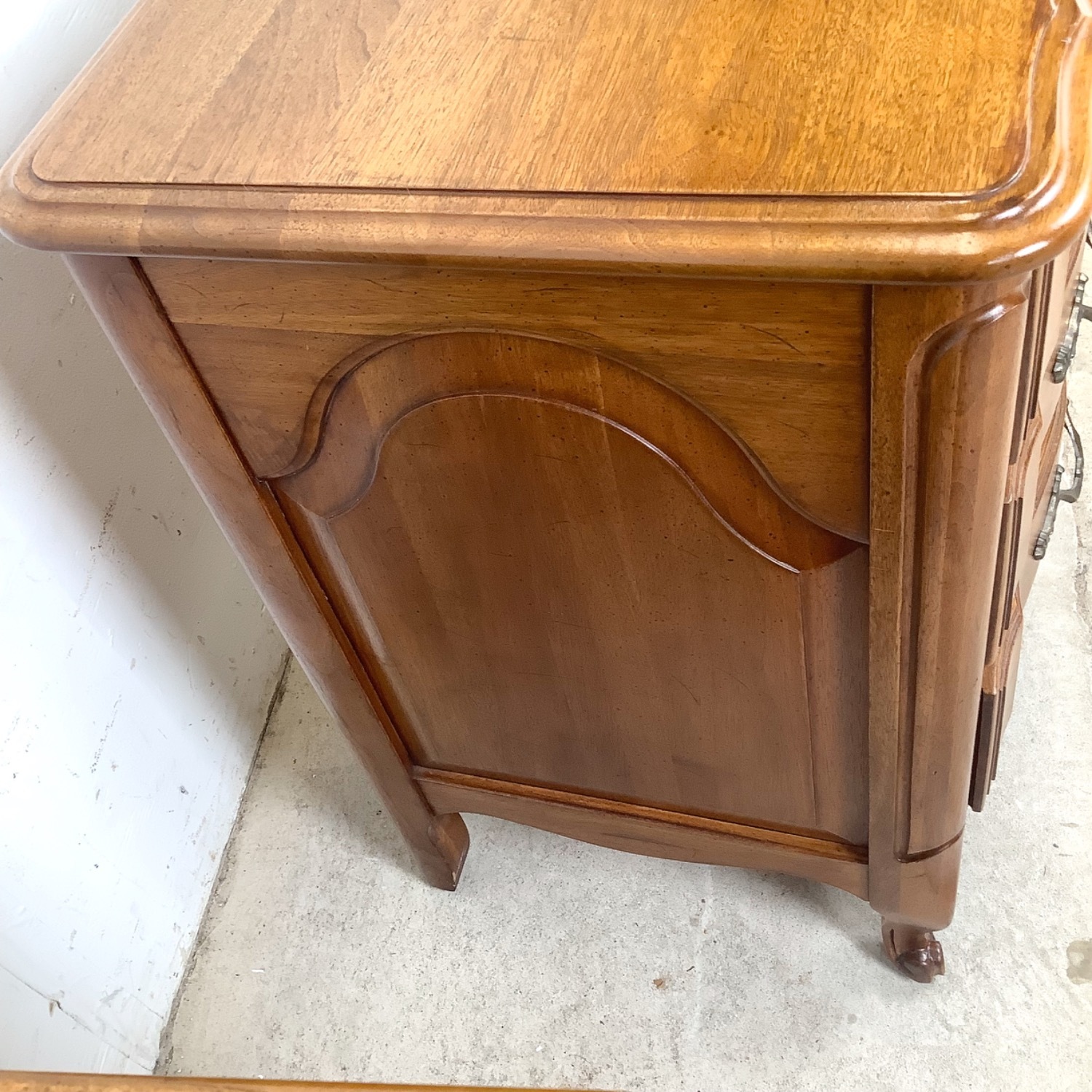 Pair Vintage French Provincial Chests  - image-21