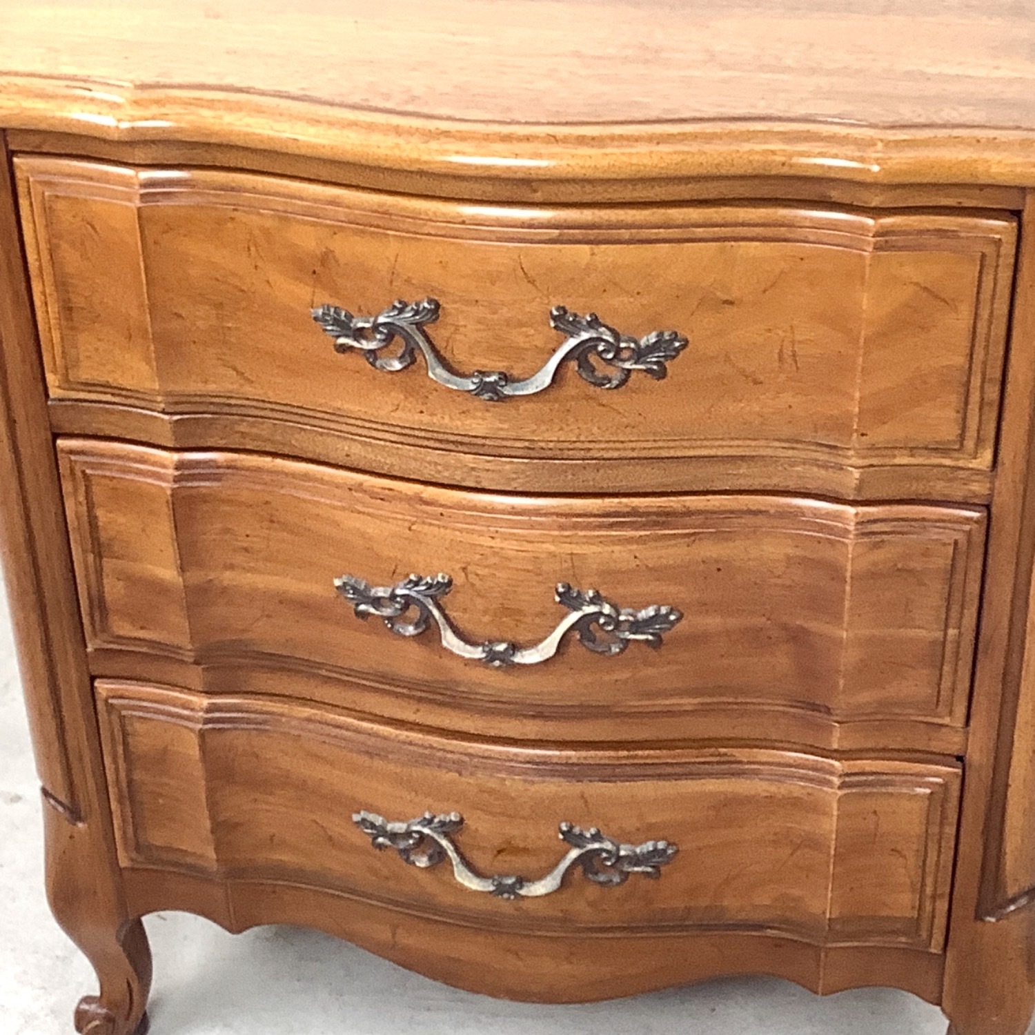 Pair Vintage French Provincial Chests  - image-11