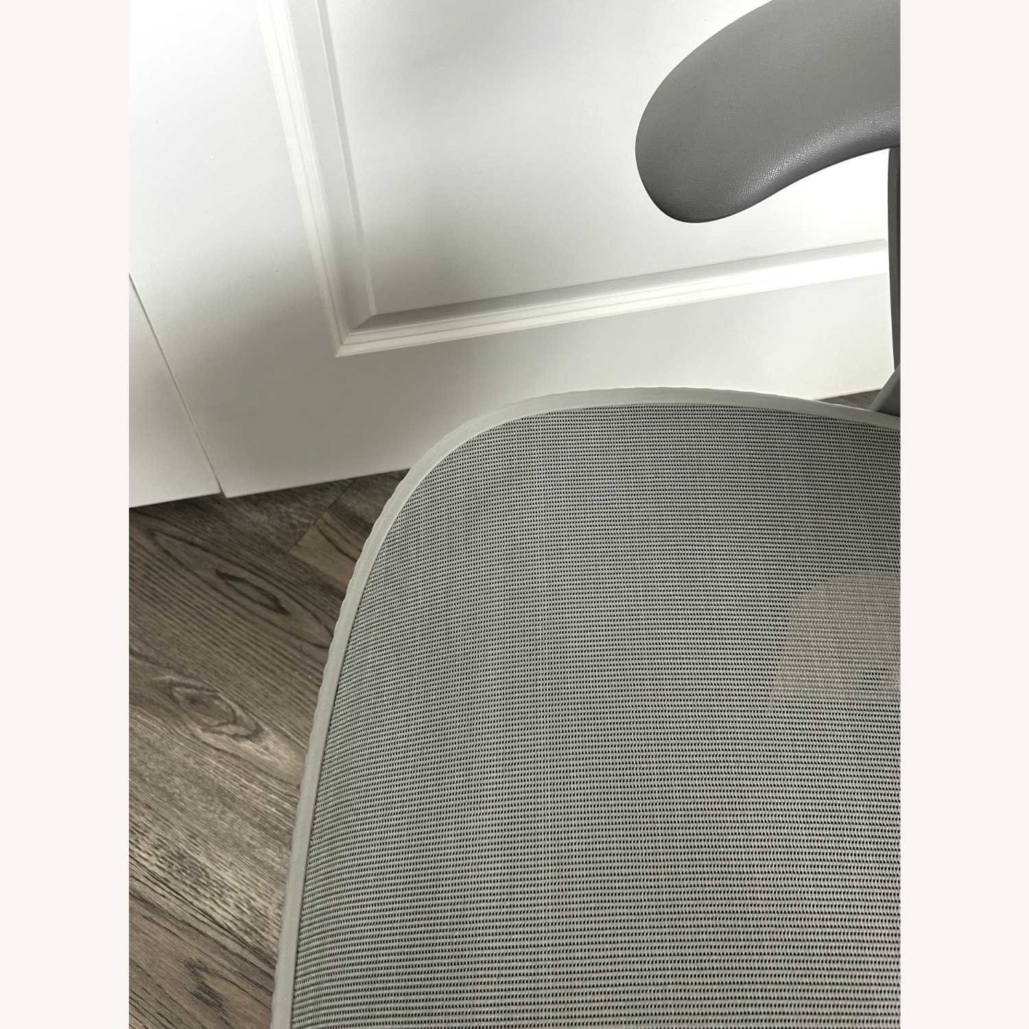 Herman Miller Mira Light Gray Fabric Office Chair - image-5