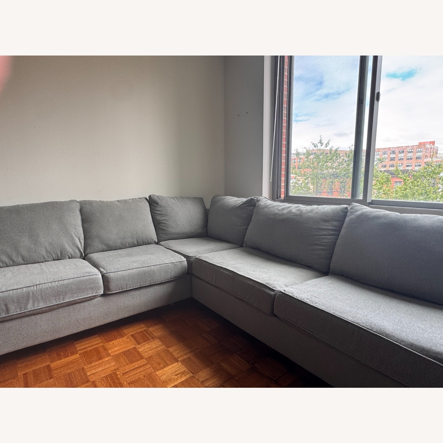 Raymour & Flanigan Daine Light Gray 3+ Piece Sectional - image-5