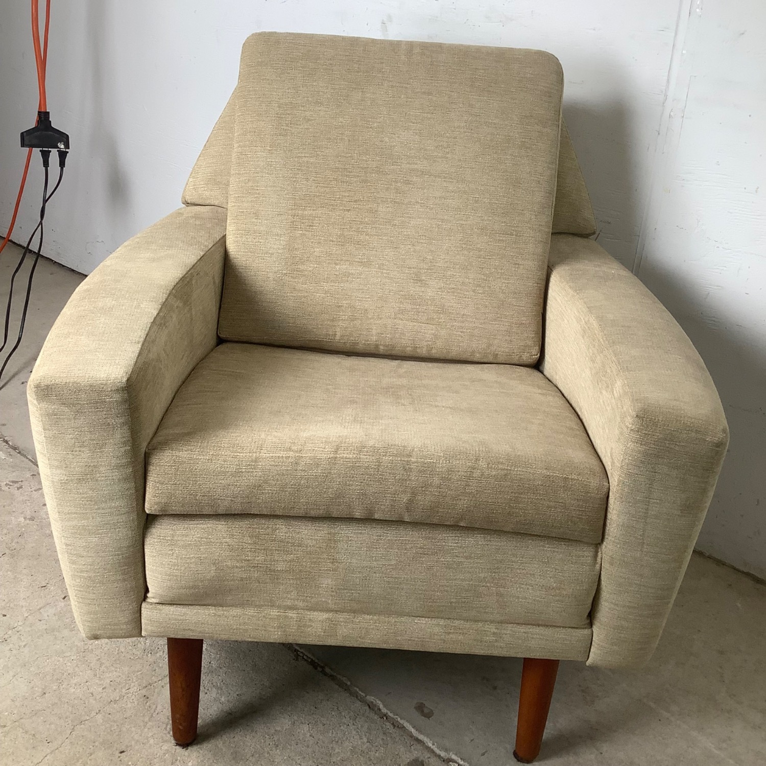 Scandinavian Modern Lounge Chair and Ottoman - image-7
