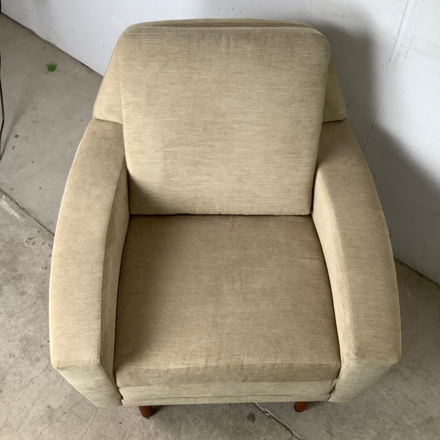 Scandinavian Modern Lounge Chair and Ottoman - image-9