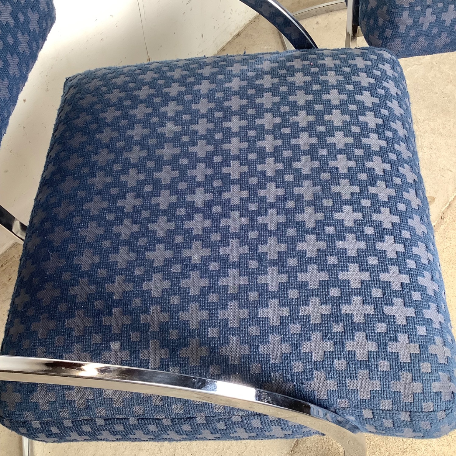 Brno Style Chrome Cantilever Armchairs, Pair - image-8
