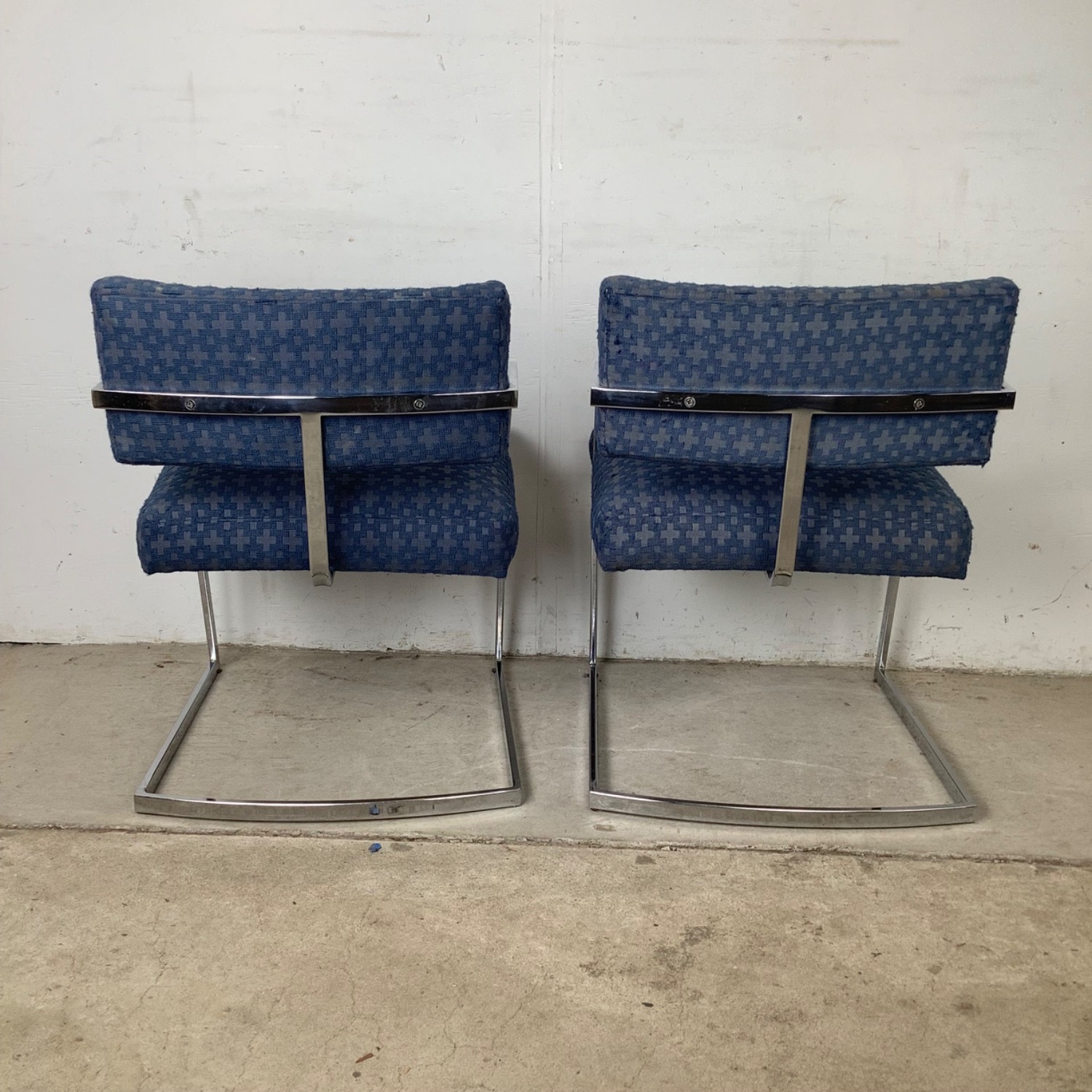 Brno Style Chrome Cantilever Armchairs, Pair - image-12