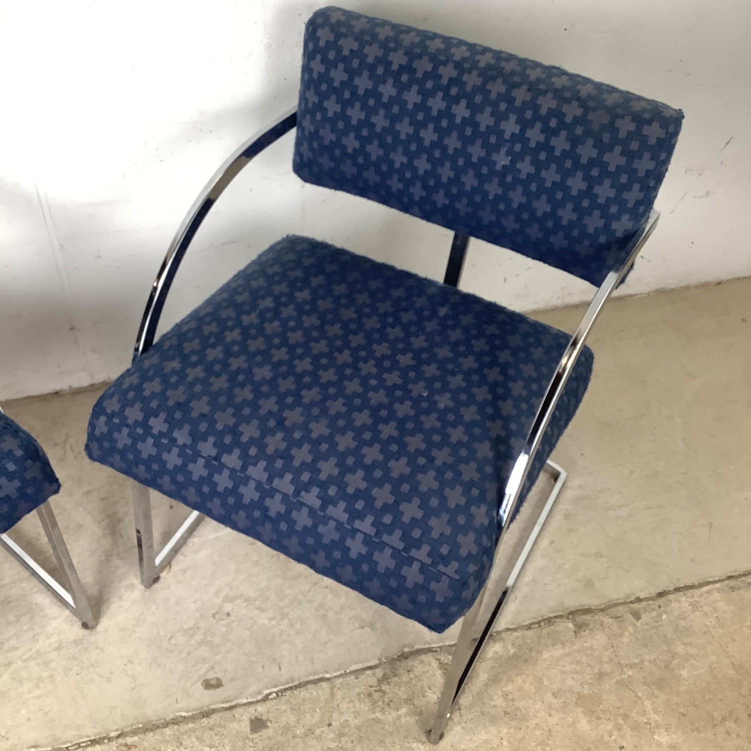 Brno Style Chrome Cantilever Armchairs, Pair - image-4