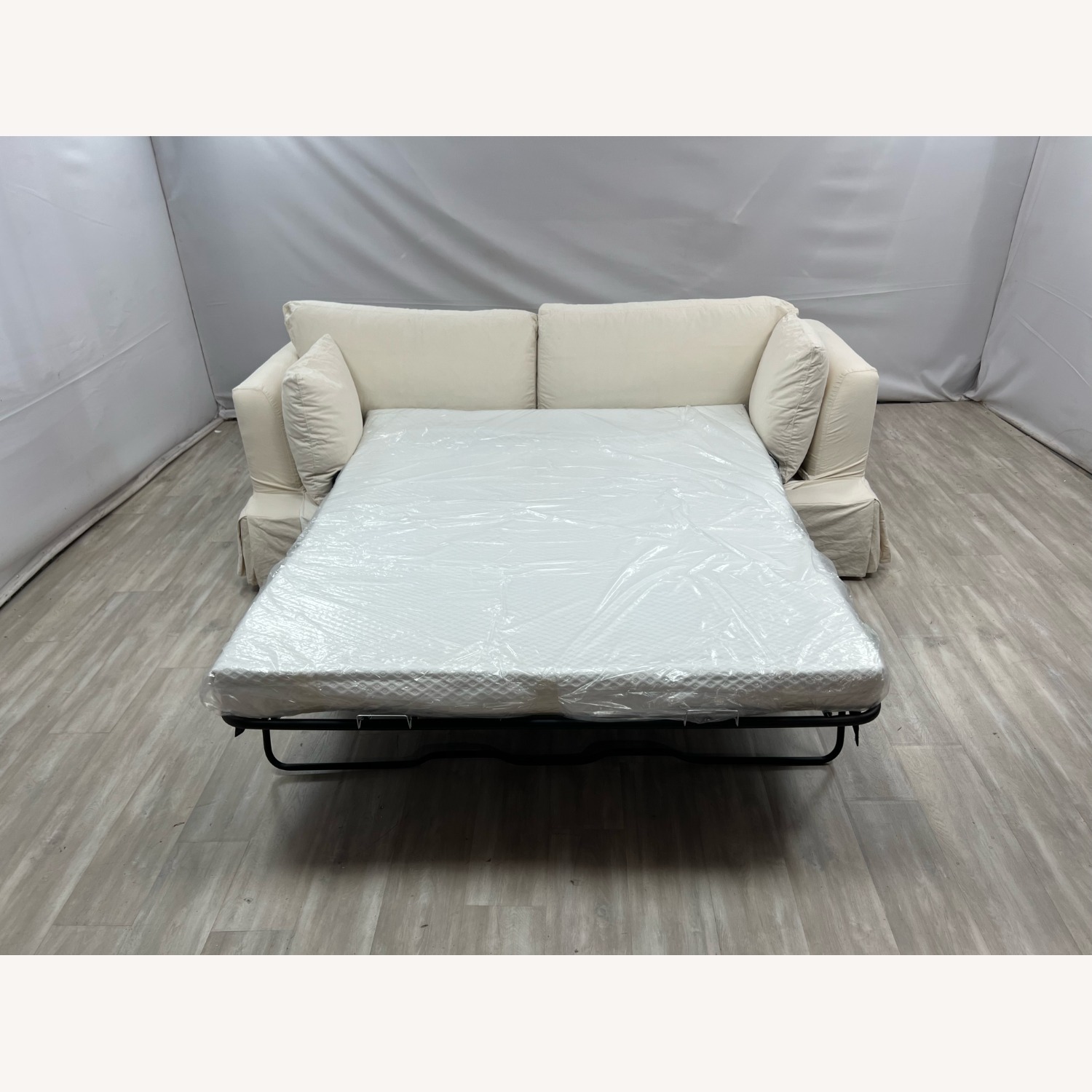 Stone and Leigh Bentley Slipcover Sleeper Sofa - image-6