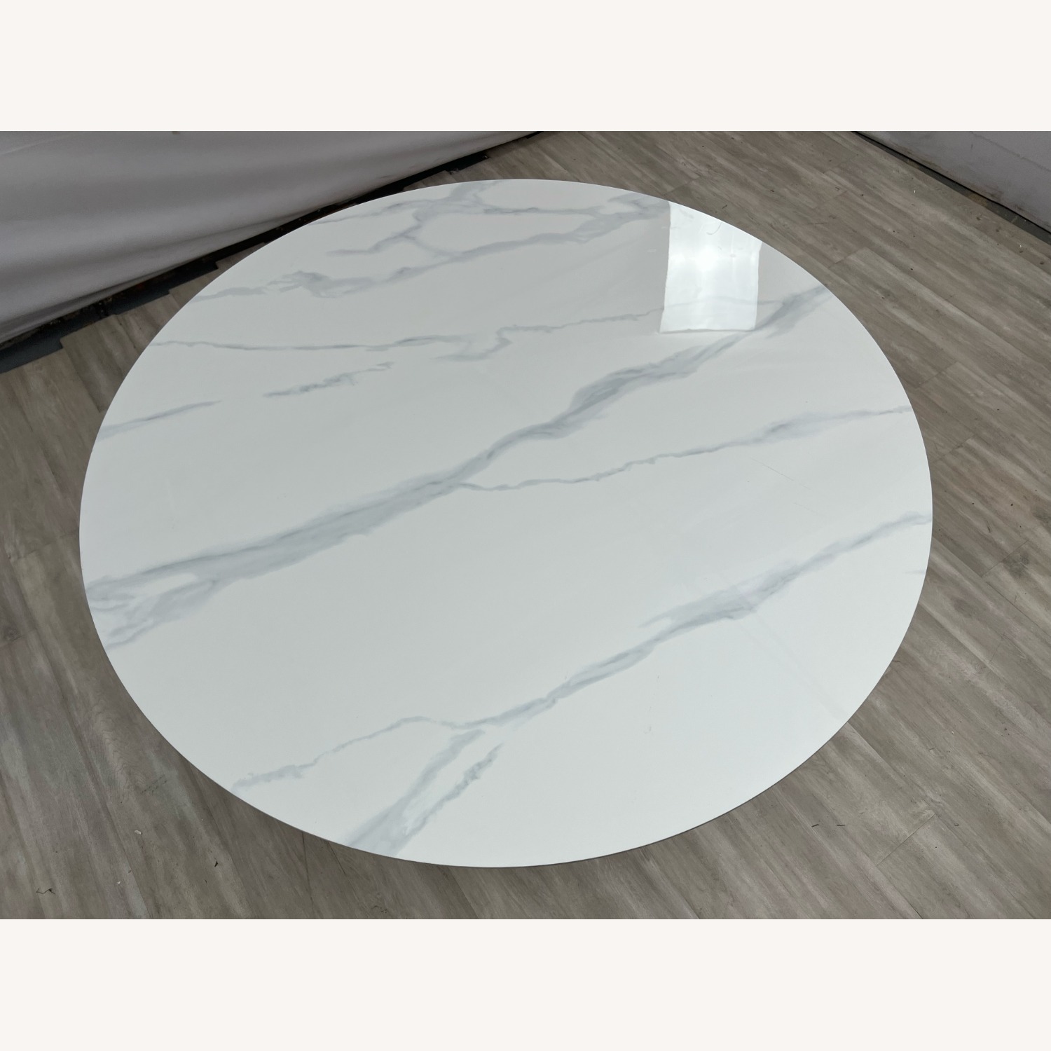 Everly Quinn Pedestal Round Dining Table - image-7