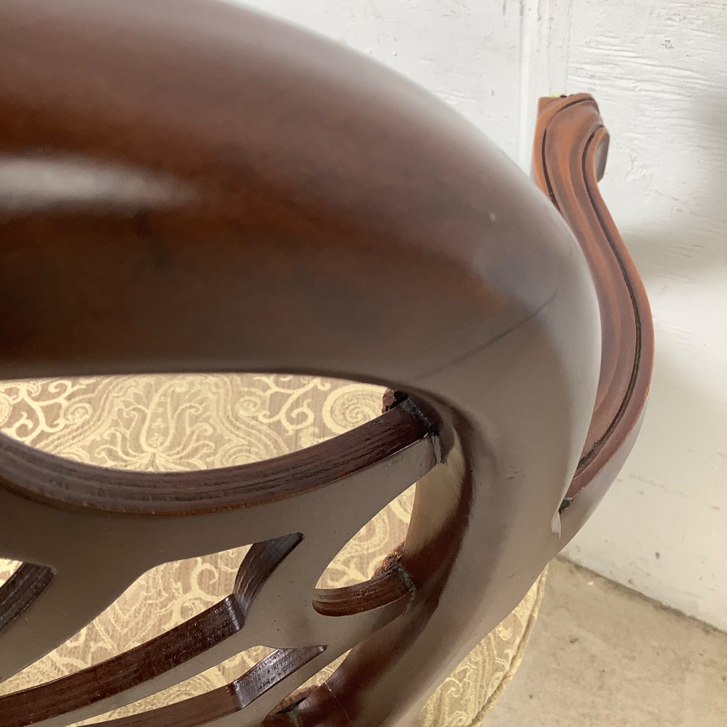 Hepplewhite Spider Back Mahogany Armchair - image-13