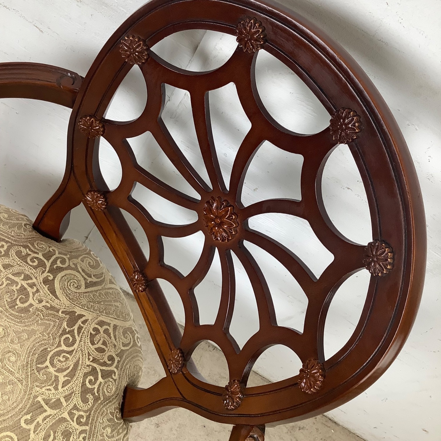 Hepplewhite Spider Back Mahogany Armchair - image-9