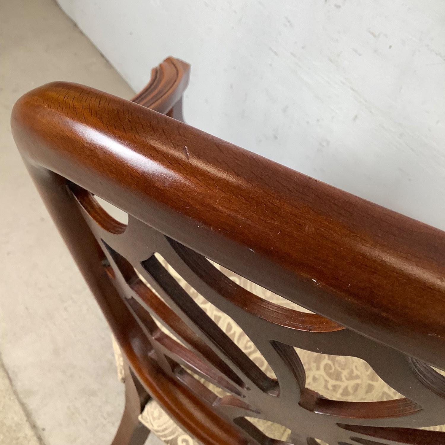 Hepplewhite Spider Back Mahogany Armchair - image-10