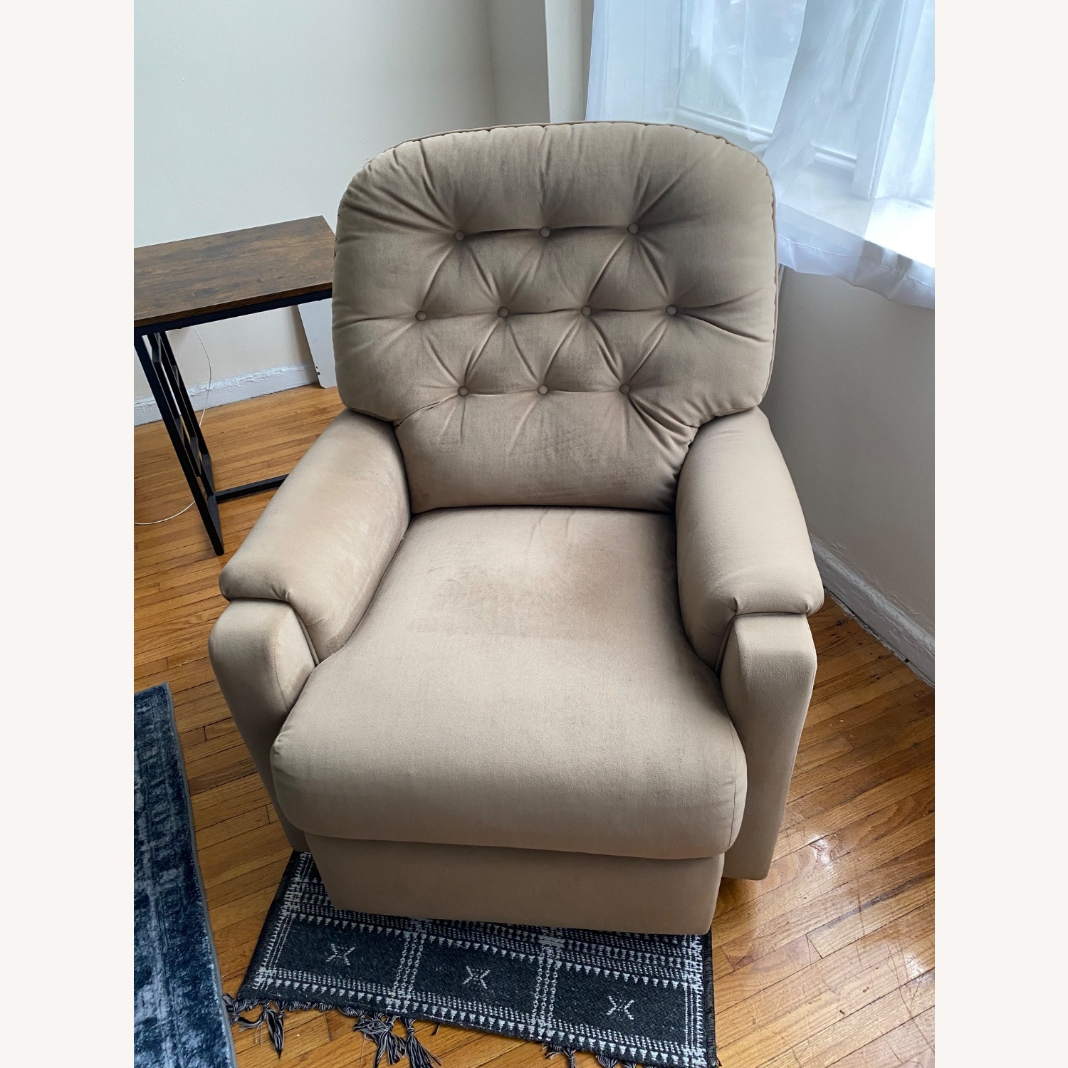 Natural Recliner - image-2