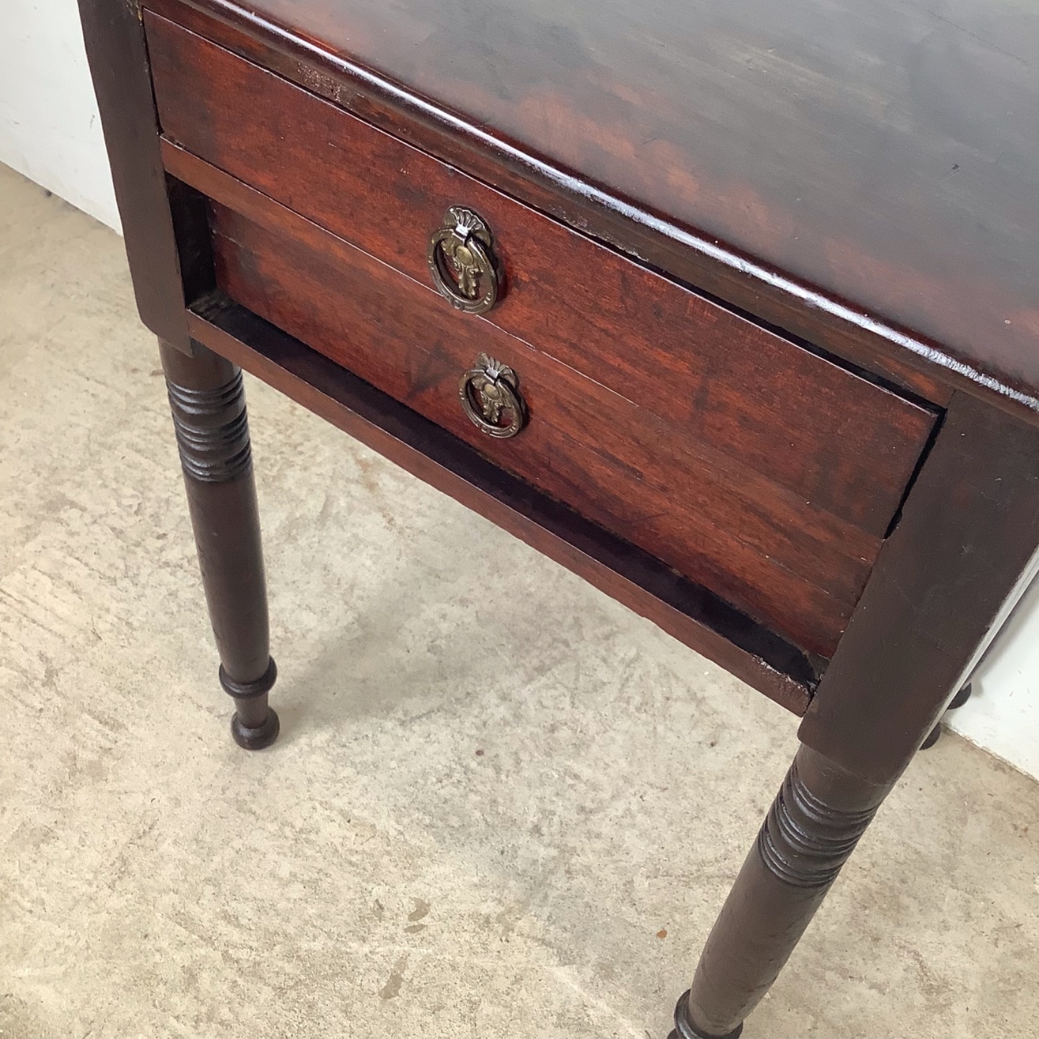 Antique American Federal Stand | Two Drawers - image-12