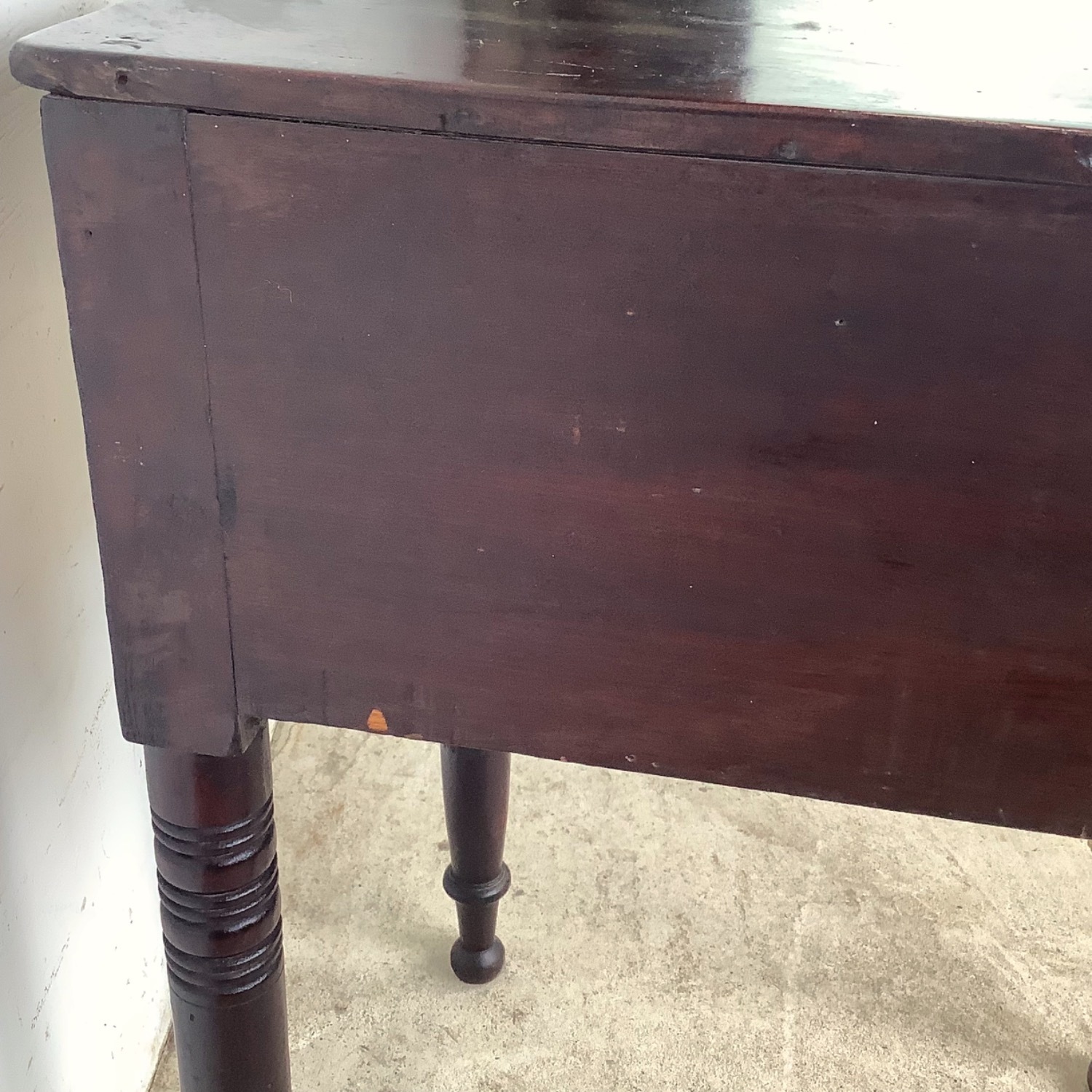 Antique American Federal Stand | Two Drawers - image-17