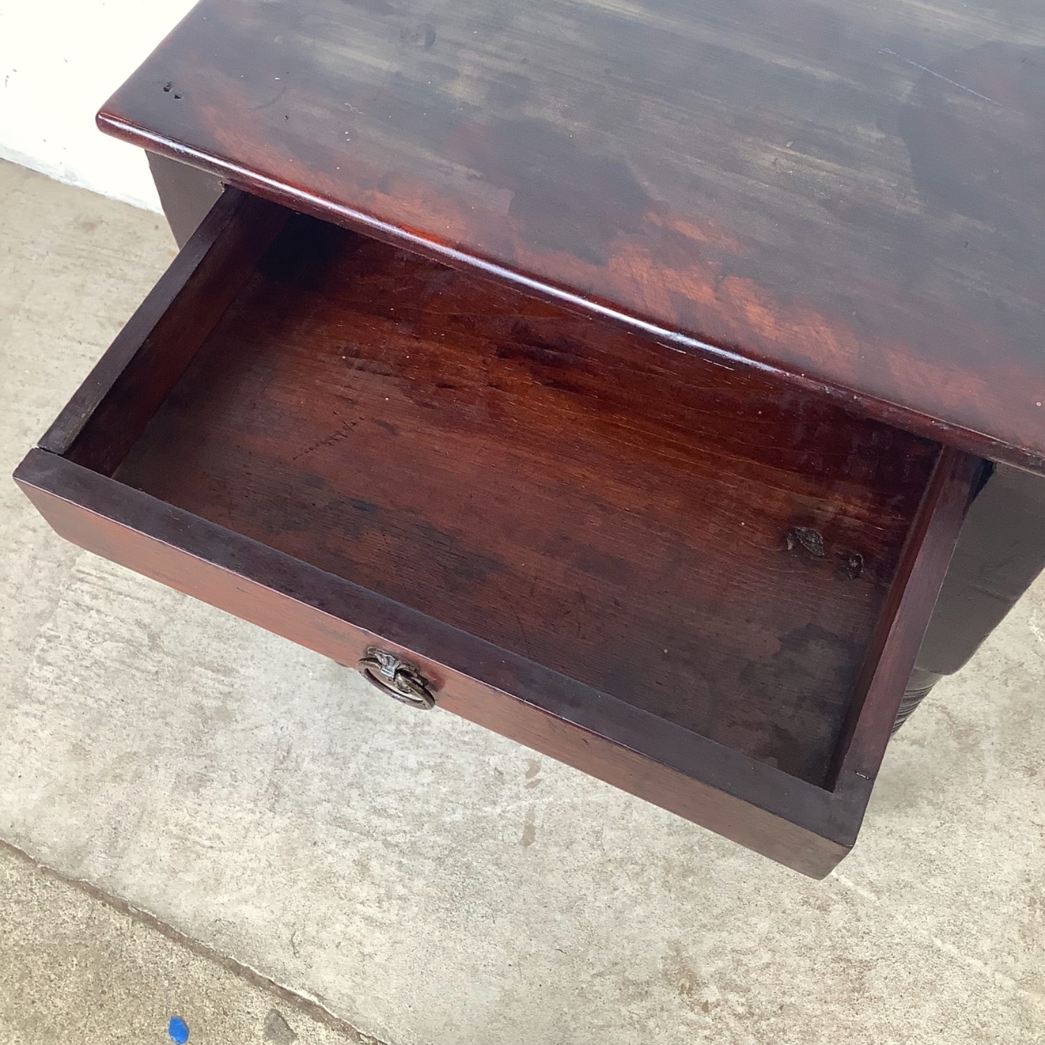 Antique American Federal Stand | Two Drawers - image-13