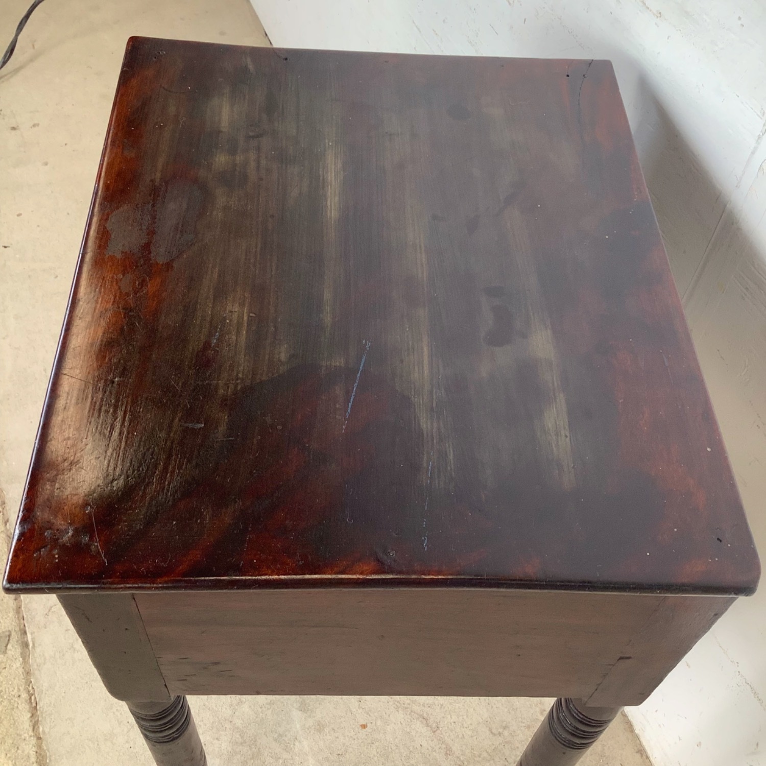 Antique American Federal Stand | Two Drawers - image-11