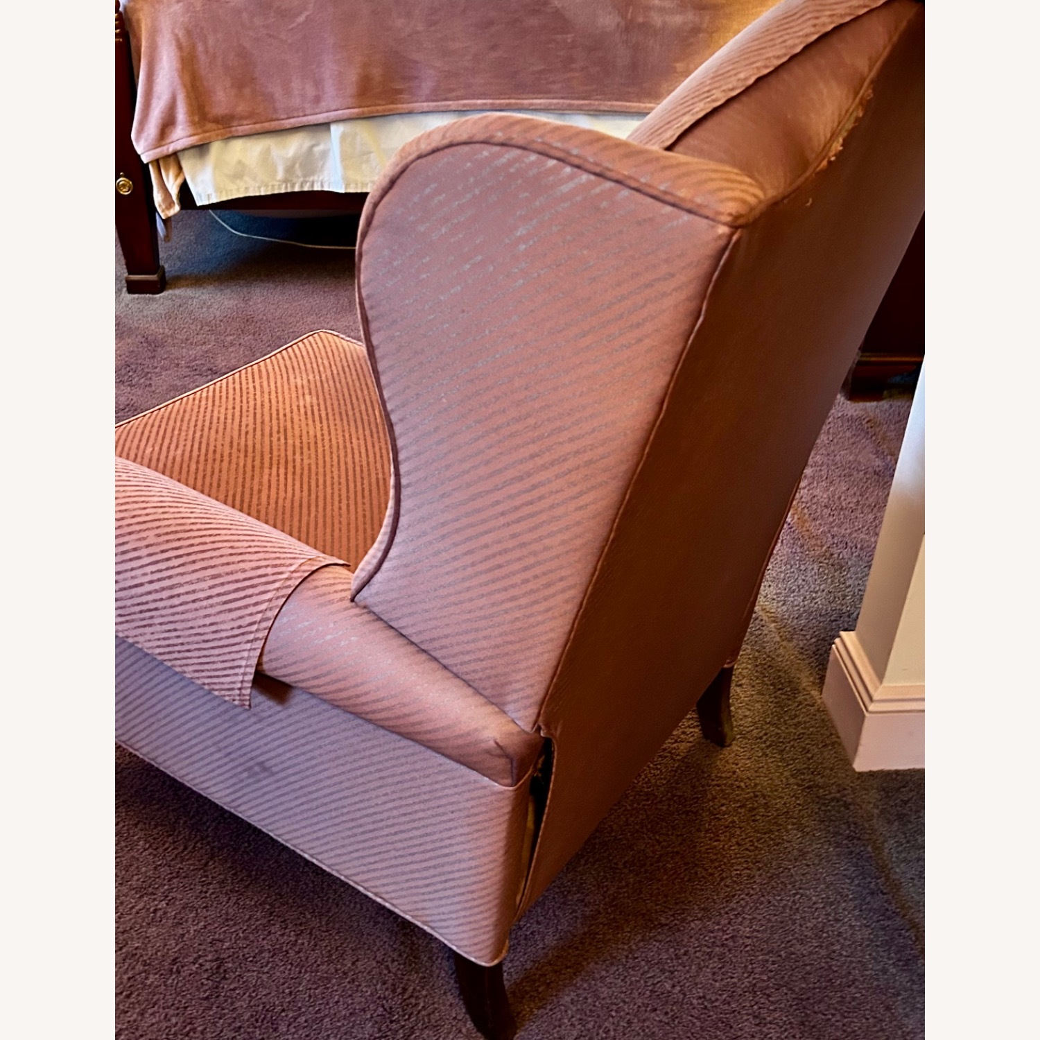 Ethan Allen Mauve Lavender Fabric Recliner - image-3