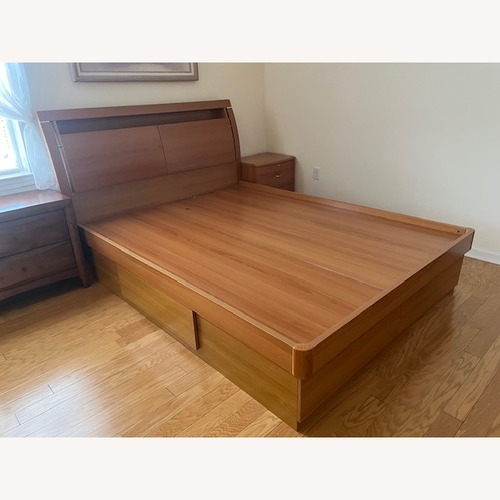 Used Queen Beds for sale on AptDeco