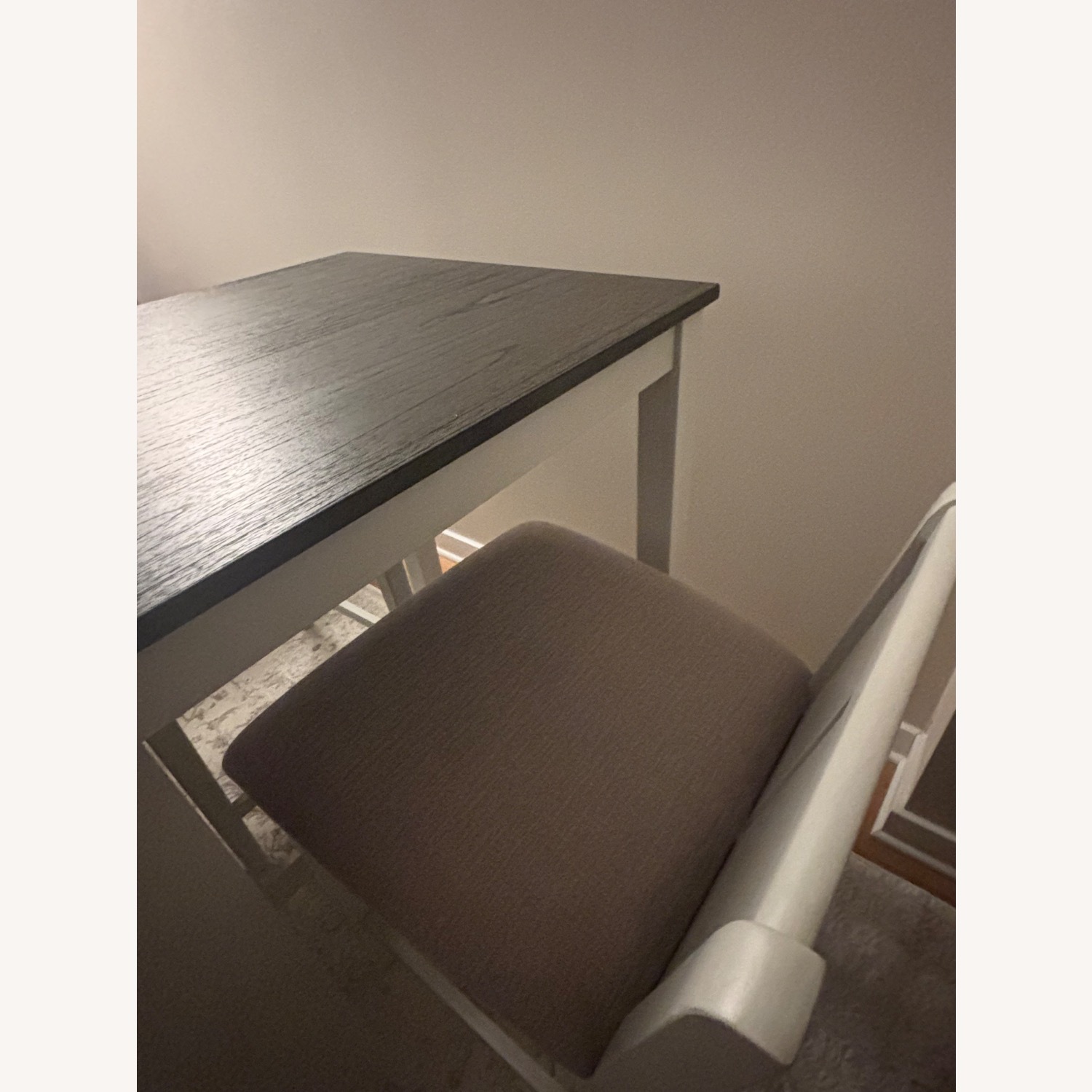 Bob's Discount Furniture Dining Set - image-4